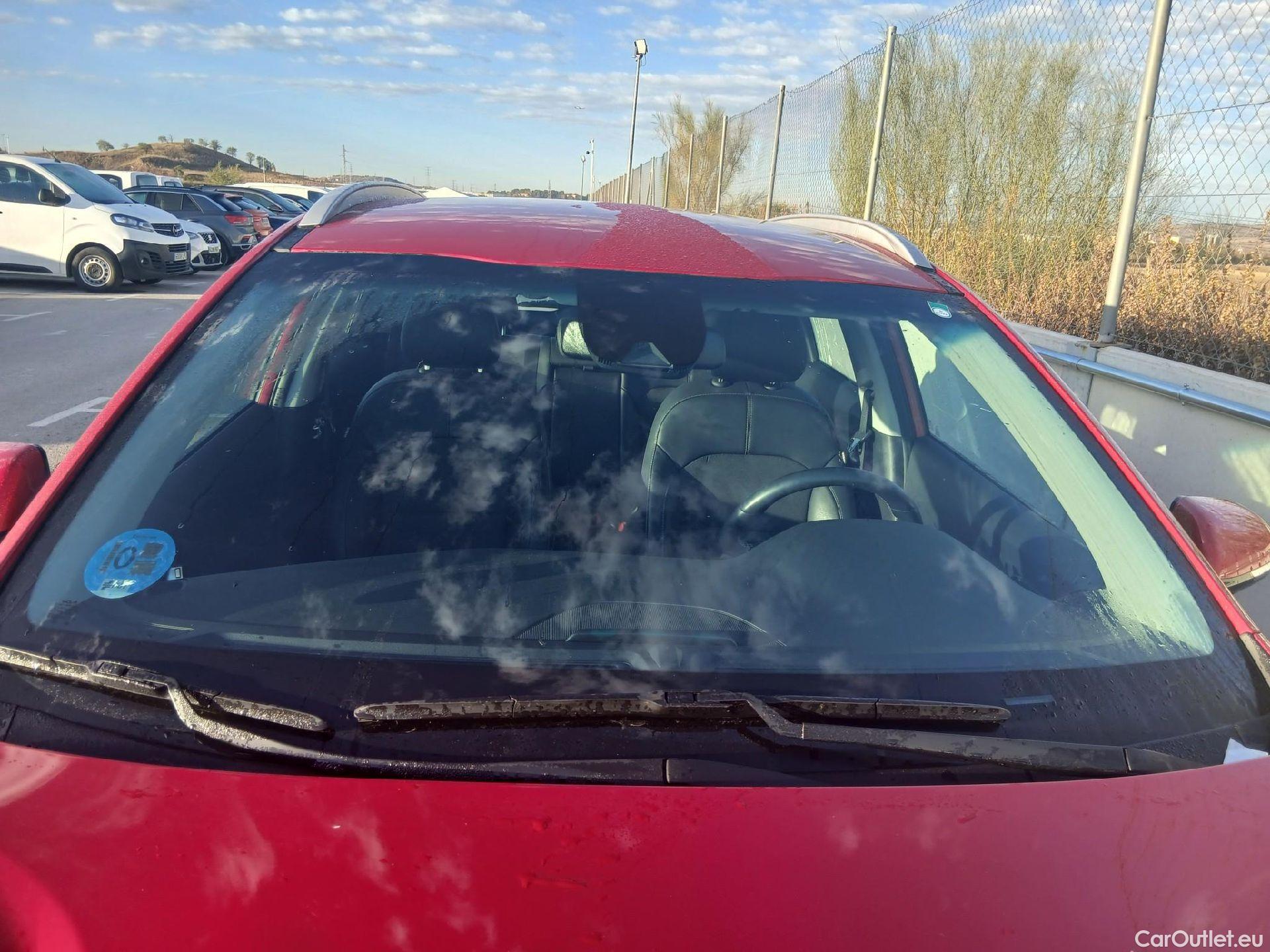  KIA  Niro KIA  / 2019 / 5P / crossover 1.6 GDi PHEV 104kW (141CV) Drive #11