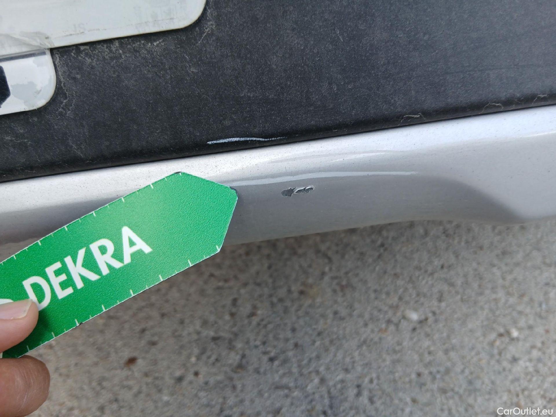  KIA  Niro KIA  / 2019 / 5P / crossover 1.6 GDi PHEV 104kW (141CV) Drive #20