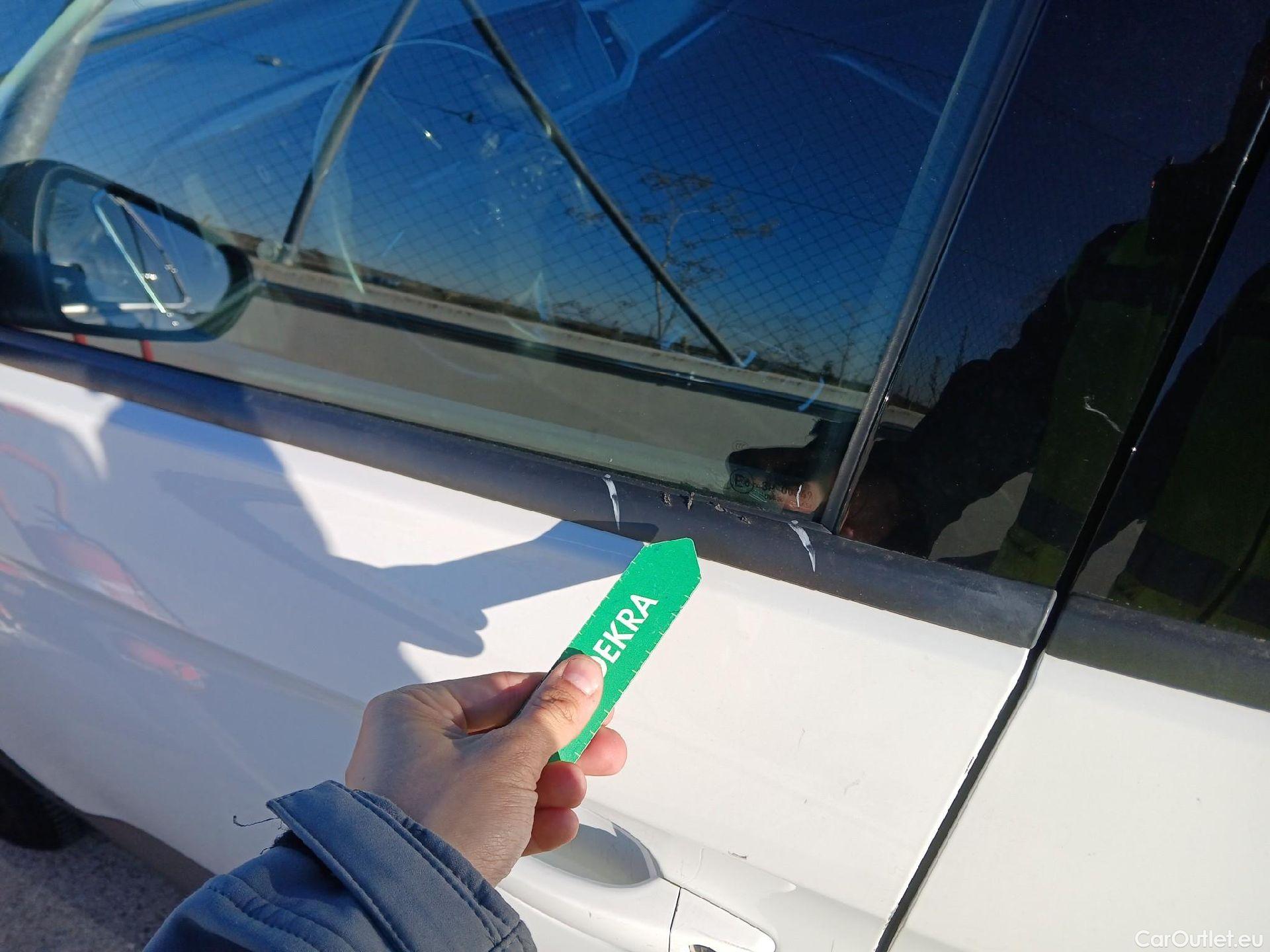  Opel   Grandland X OPEL Grandland / 2021 / 5P / todoterreno 1.5 CDTi Business Edition Auto #23