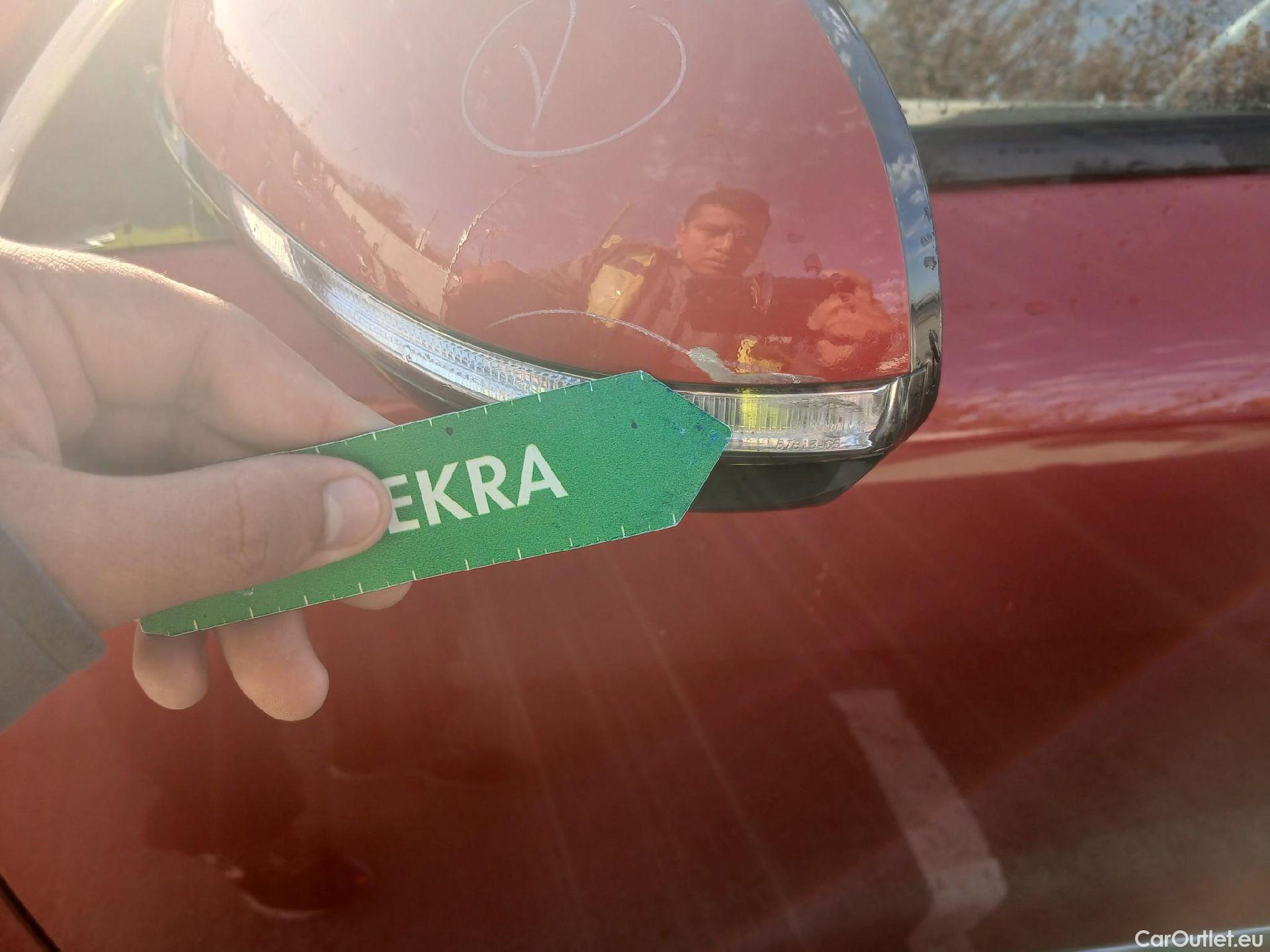  KIA  Niro KIA  / 2019 / 5P / crossover 1.6 GDi PHEV 104kW (141CV) Drive #14