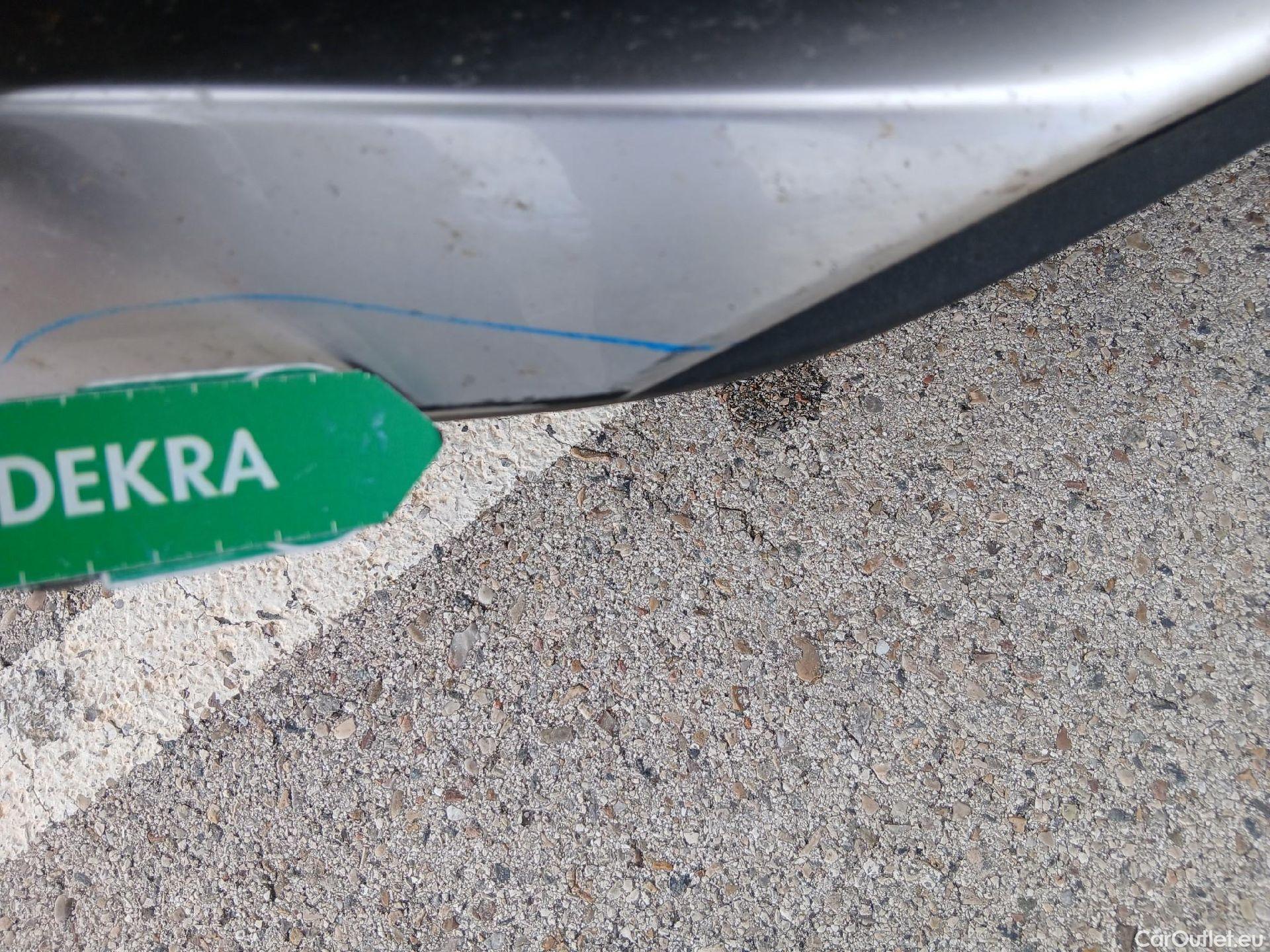  Peugeot  3008 PEUGEOT  / 2020 / 5P / todoterreno 1.5 BlueHDi 96kW (130CV) S&S Allure EAT8 #15