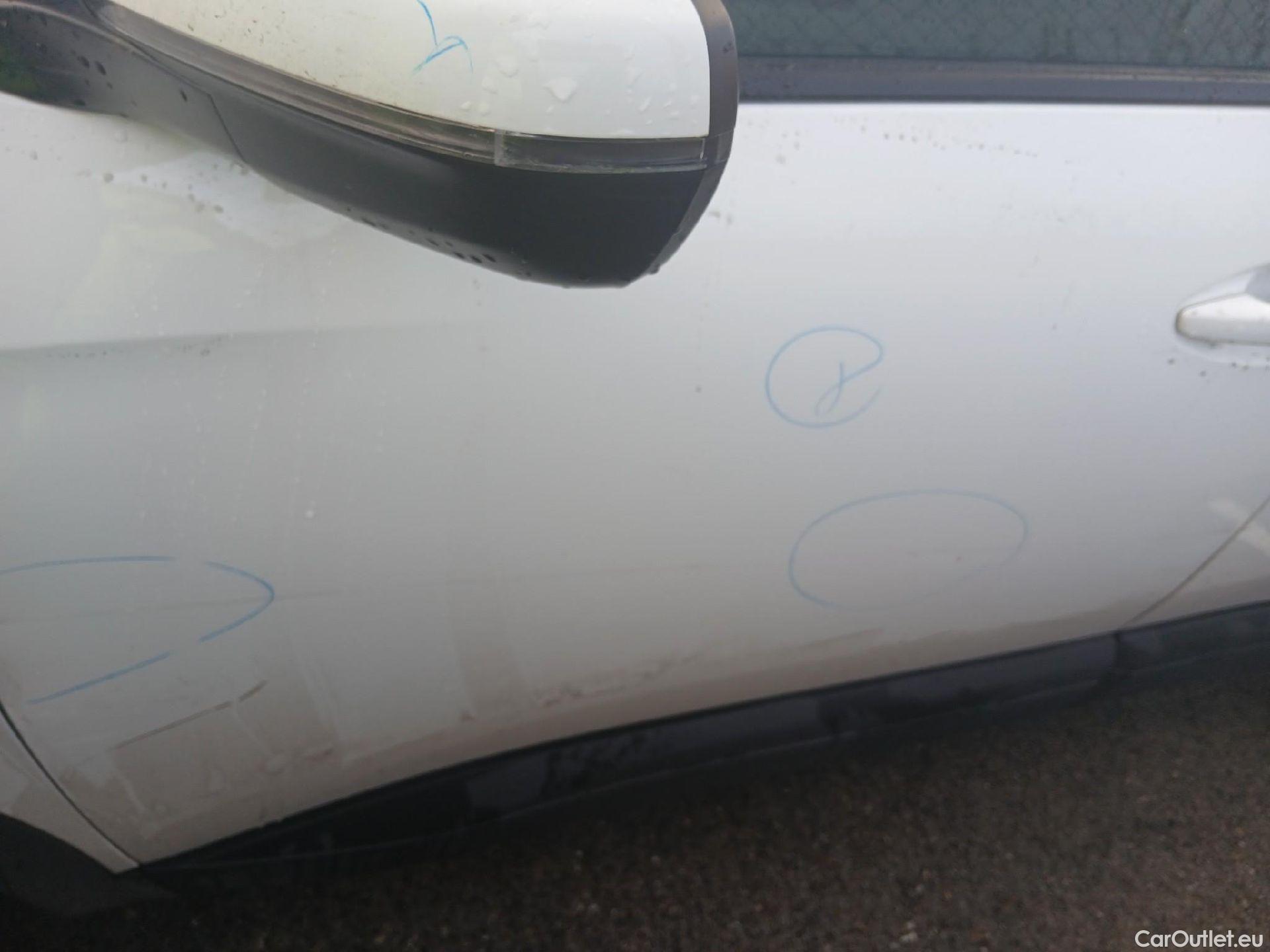  Peugeot  3008 PEUGEOT  / 2016 / 5P / todoterreno 1.2 PURETECH 96KW (130CV) ACTIVE S&S #23