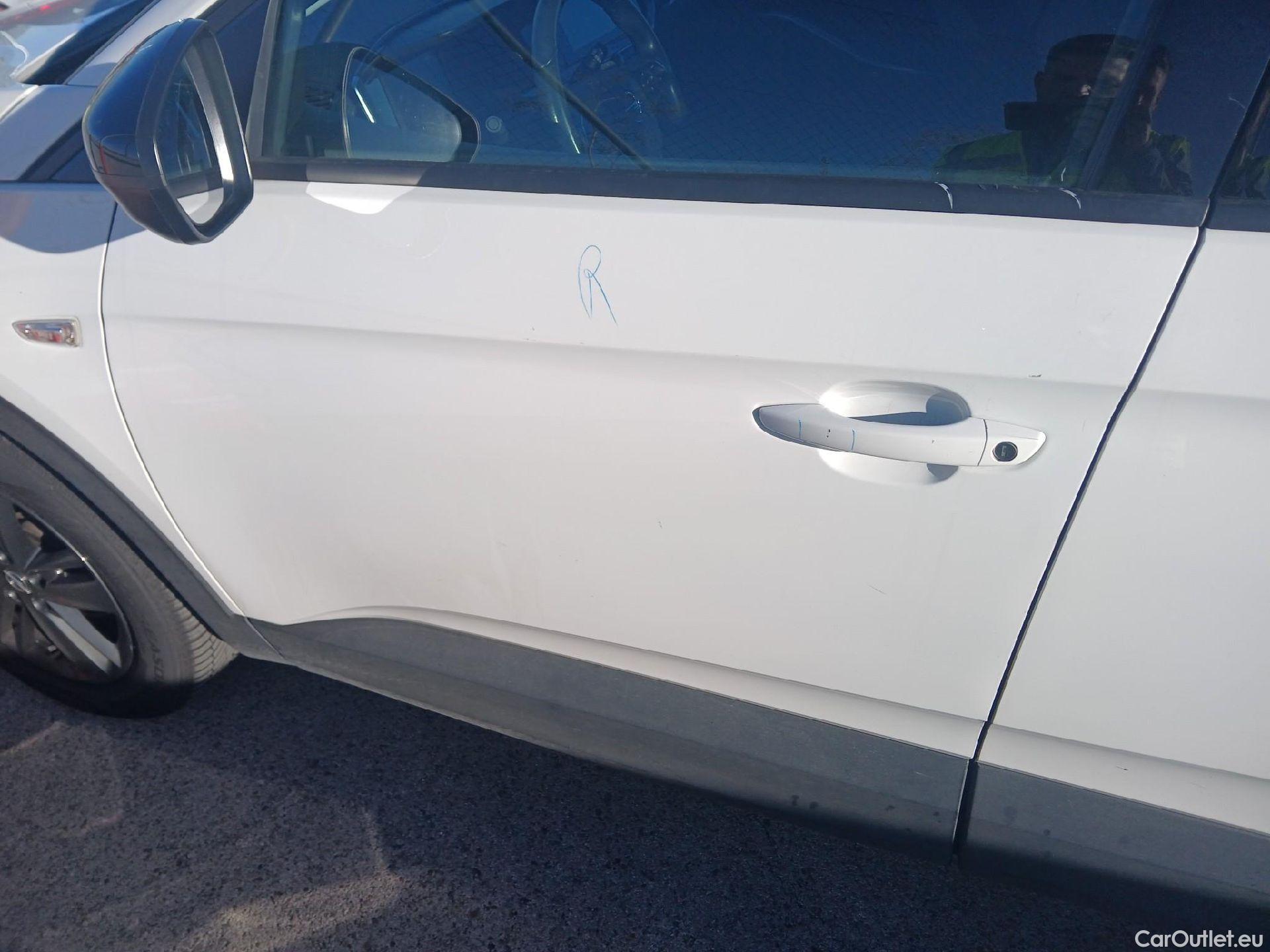  Opel   Grandland X OPEL Grandland / 2021 / 5P / todoterreno 1.5 CDTi Business Edition Auto #19