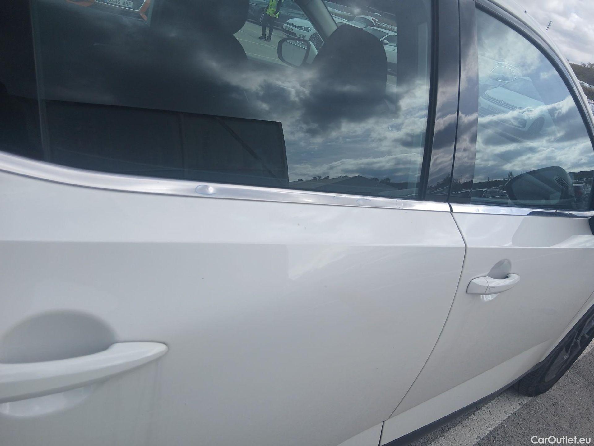  Nissan  Qashqai NISSAN  / 2021 / 5P / todoterreno DIG-T 116kW (158CV) mHEV Xtronic Acenta (AC3) #17