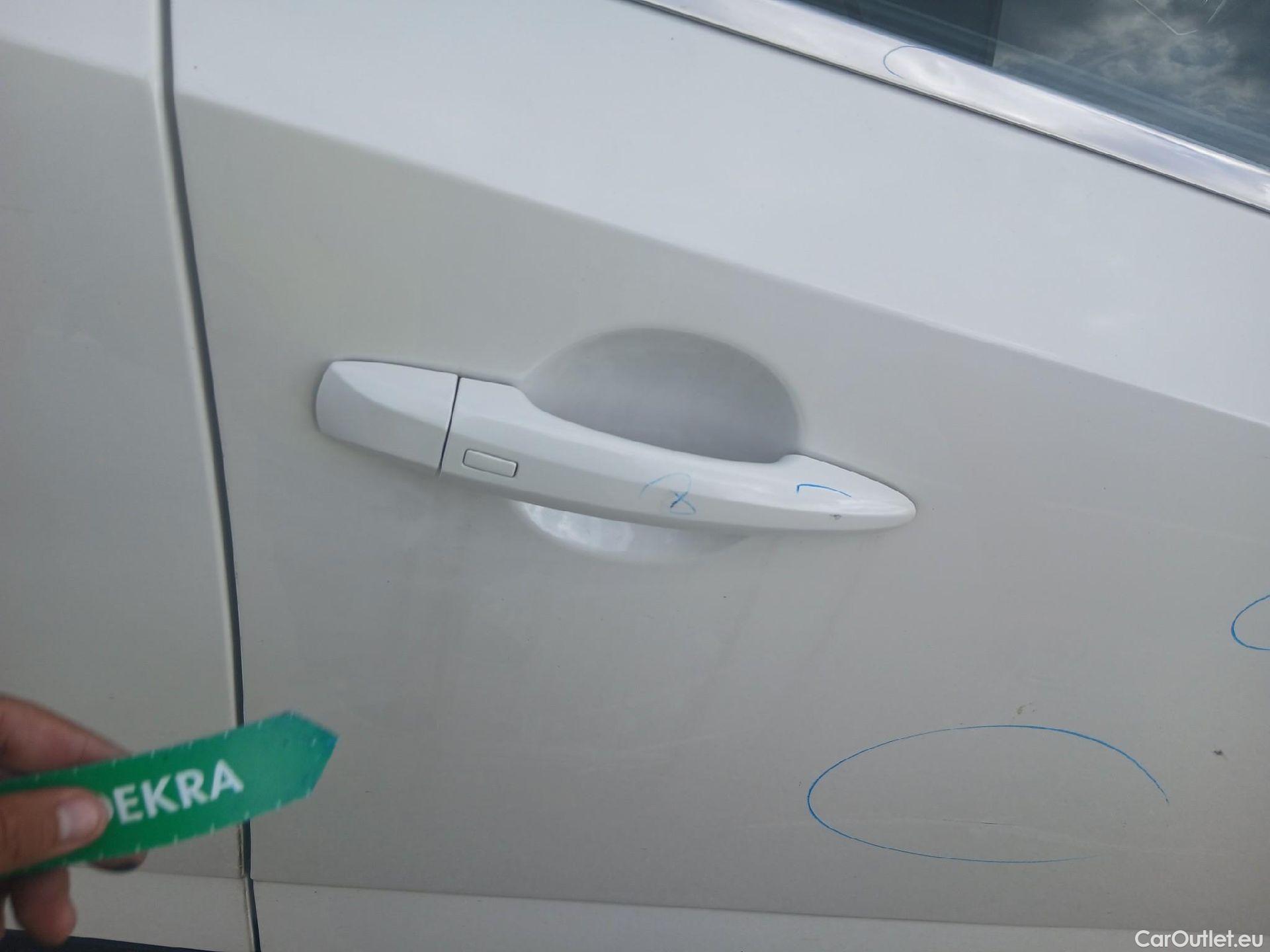  Nissan  Qashqai NISSAN  / 2021 / 5P / todoterreno DIG-T 116kW (158CV) mHEV Xtronic Acenta (AC3) #24