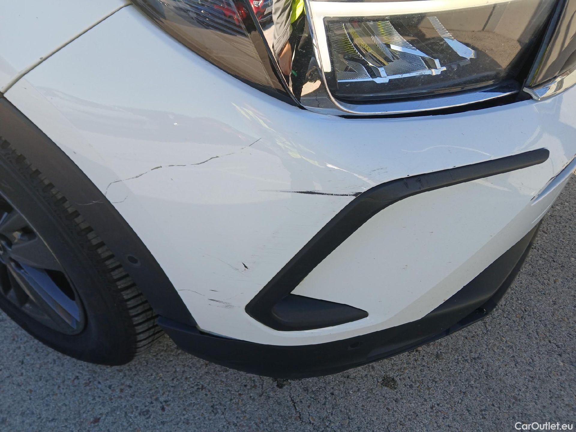  Opel   Grandland X OPEL Grandland / 2021 / 5P / todoterreno 1.5 CDTi Business Edition Auto #3