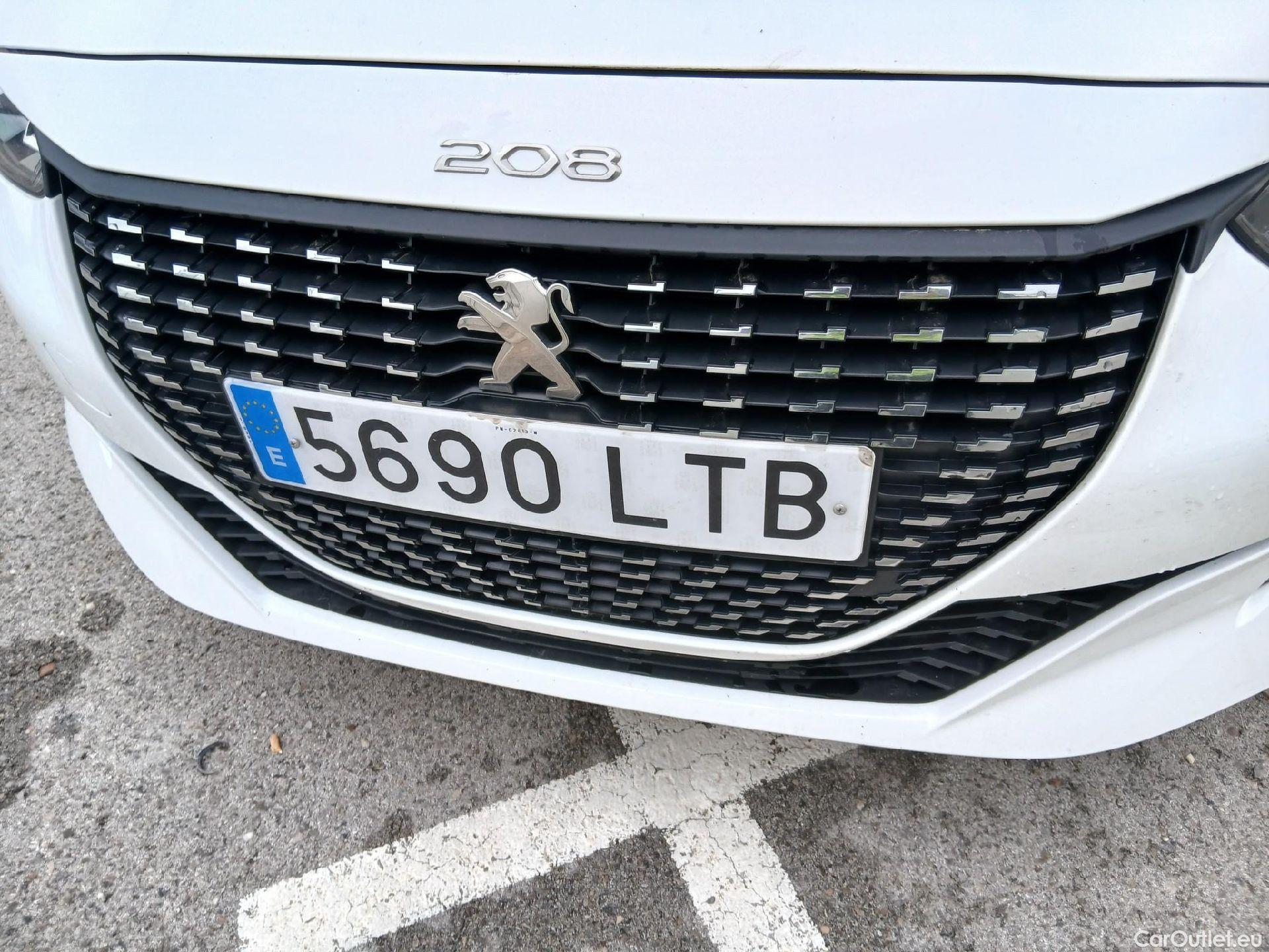  Peugeot  208 PEUGEOT  / 2019 / 5P / berlina con portón BlueHDi 73kW (100CV) Active Pack (AC) #2