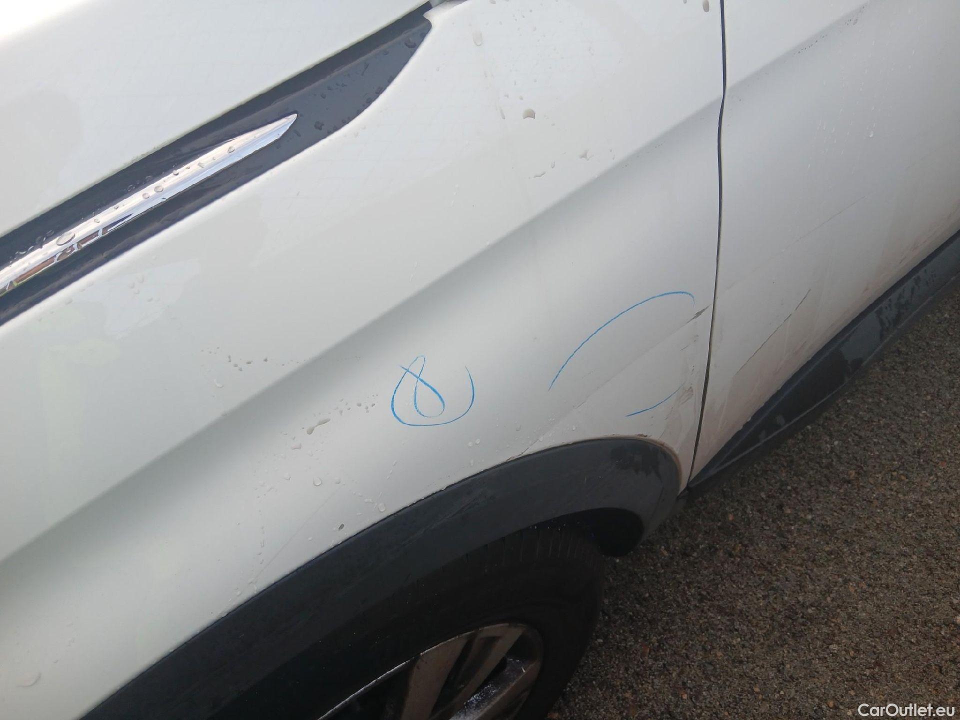  Peugeot  3008 PEUGEOT  / 2016 / 5P / todoterreno 1.2 PURETECH 96KW (130CV) ACTIVE S&S #16