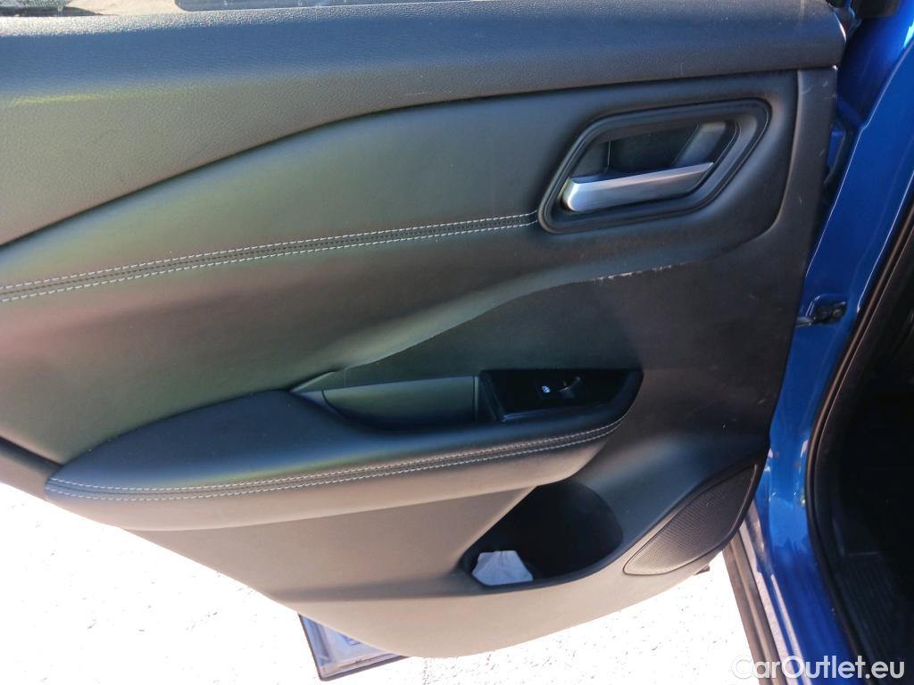  Nissan  Qashqai NISSAN  / 2021 / 5P / todoterreno DIG-T 103kW mHEV 4x2 Premiere Edition(SL) #30