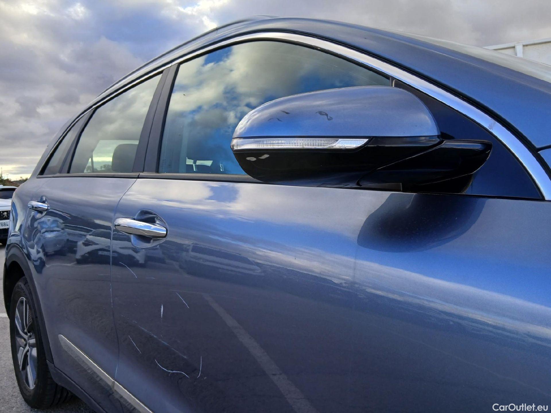  KIA  Niro KIA  / 2019 / 5P / crossover 1.6 GDi PHEV 104kW (141CV) Drive #30