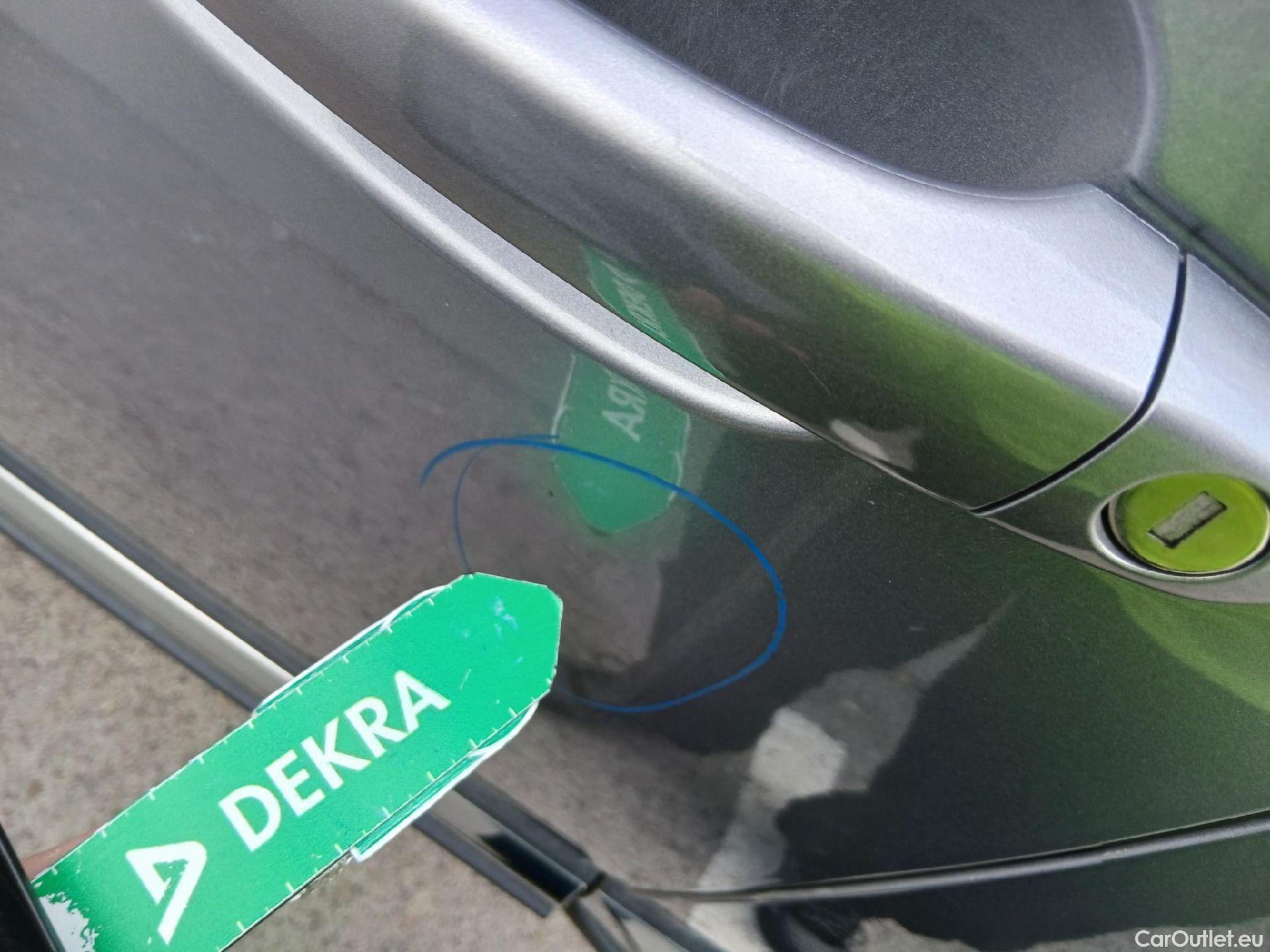  Peugeot  3008 PEUGEOT  / 2020 / 5P / todoterreno 1.5 BlueHDi 96kW (130CV) S&S Allure EAT8 #16