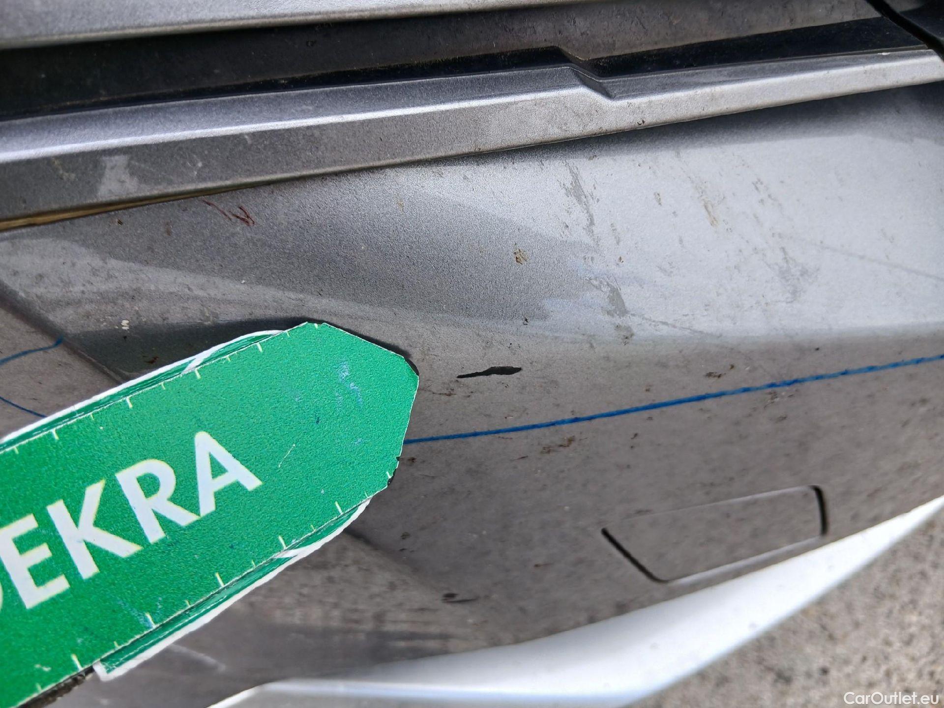  Peugeot  3008 PEUGEOT  / 2020 / 5P / todoterreno 1.5 BlueHDi 96kW (130CV) S&S Allure EAT8 #13