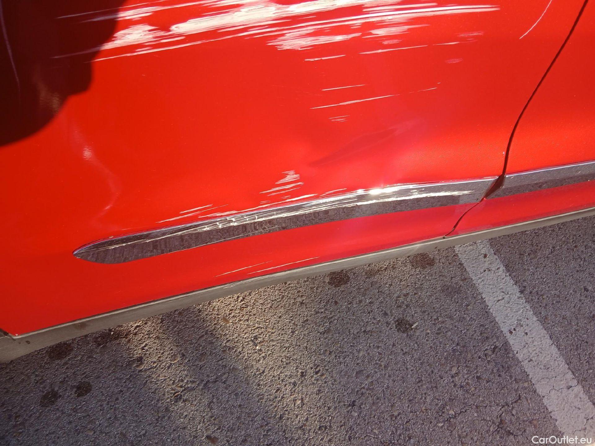  KIA  Niro KIA  / 2019 / 5P / crossover 1.6 GDi PHEV 104kW (141CV) Drive #28