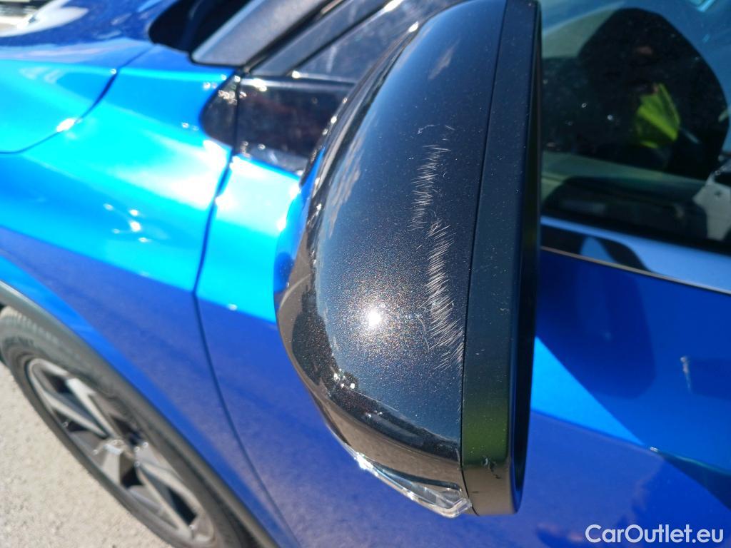  Nissan  Qashqai NISSAN  / 2021 / 5P / todoterreno DIG-T 103kW mHEV 4x2 Premiere Edition(SL) #38