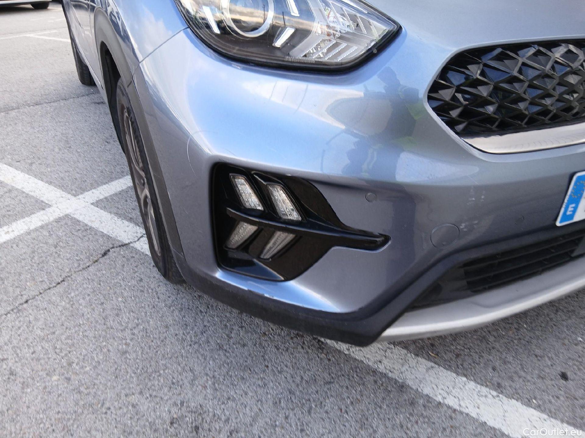  KIA  Niro KIA  / 2019 / 5P / crossover 1.6 GDi PHEV 104kW (141CV) Drive #7