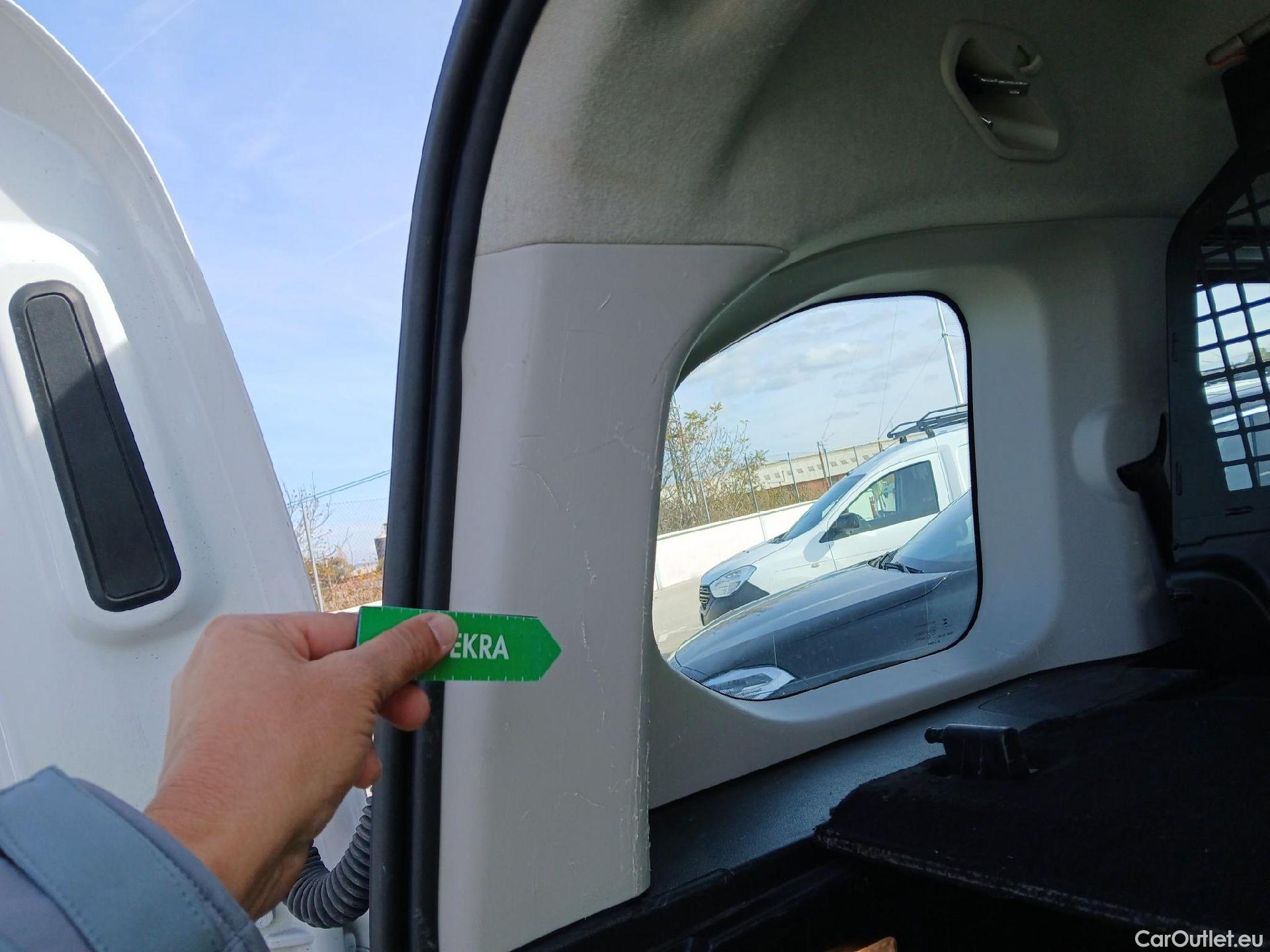  Citroen  Berlingo  Combi Live Pack Business M 1.5 BlueHDi 100CV MT6 E6d #21