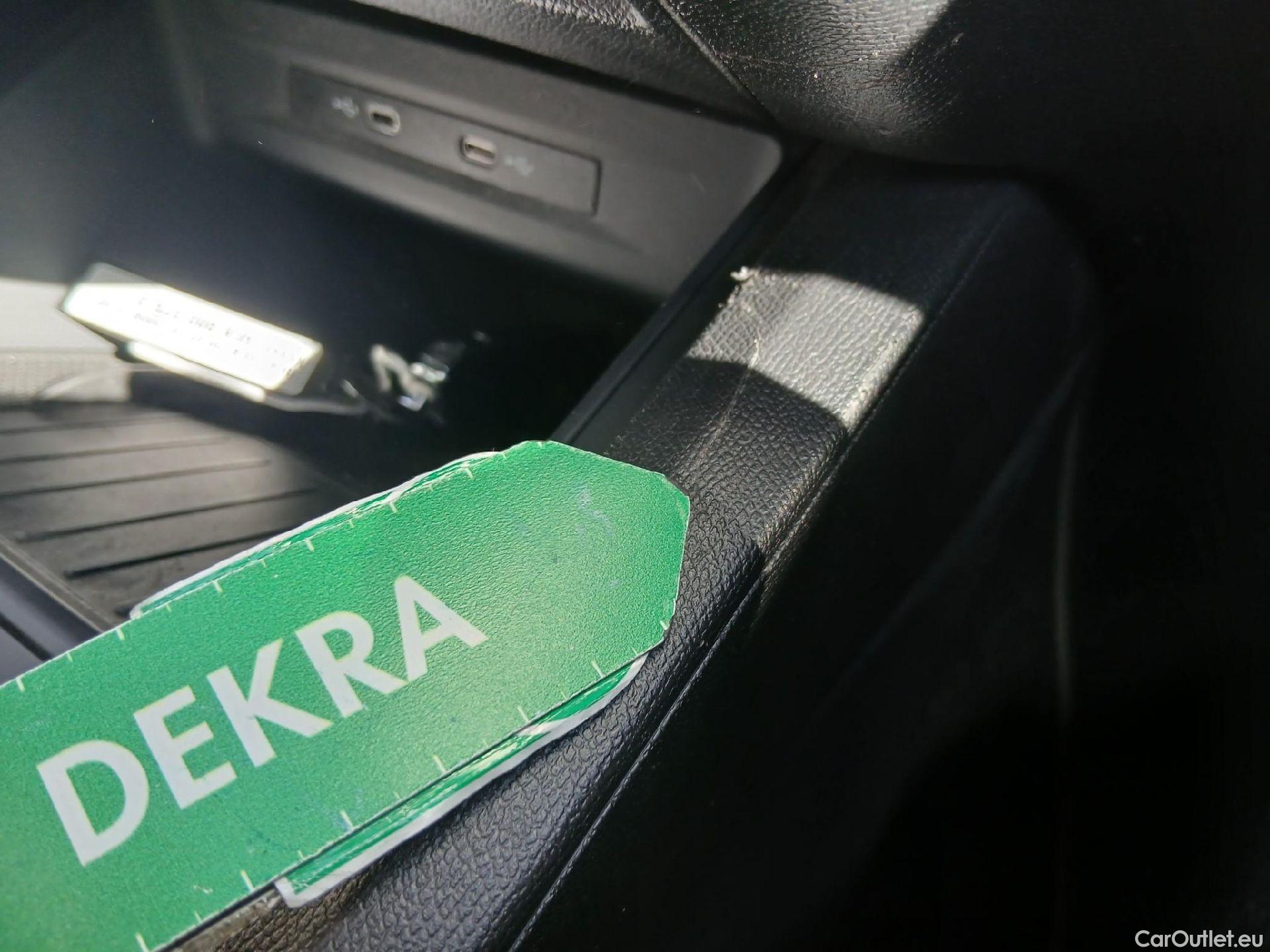  Land Rover  Discovery SEAT Nuevo León / 2020 / 5P / berlina con portón 2.0 TDI 85kW S&S Style Go(SP) #28