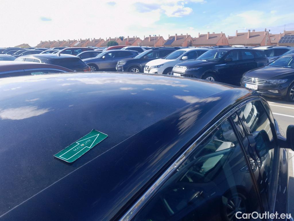  Renault  Scenic RENAULT Scénic / 2016 / 5P / monovolumen compacto Zen Energy dCi 96kW (130CV) #12