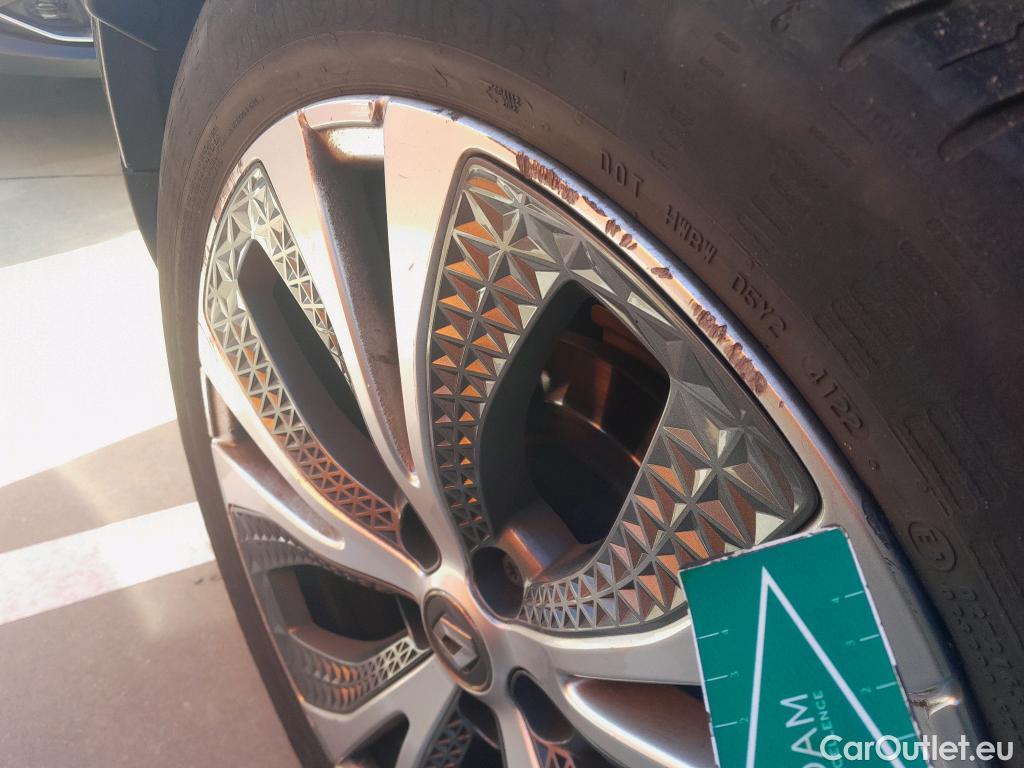  Renault  Scenic RENAULT Scénic / 2016 / 5P / monovolumen compacto Zen Energy dCi 96kW (130CV) #26