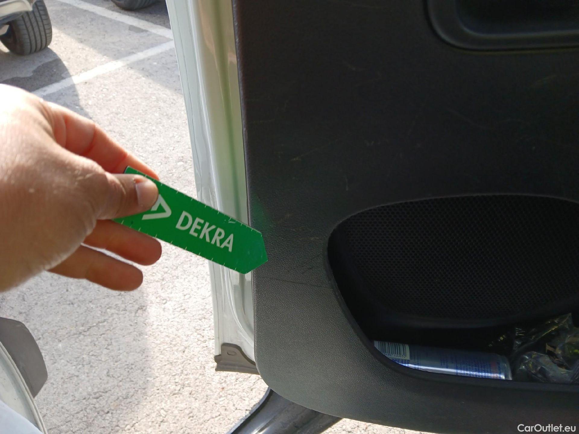  Citroen  Berlingo  Combi Live Pack Business M 1.5 BlueHDi 100CV MT6 E6d #14