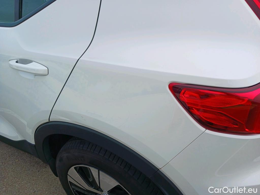  Volvo  XC 40 VOLVO XC40 / 2017 / 5P / todoterreno 1.5 T4 Twin Recharge R-Design Exp Auto #1