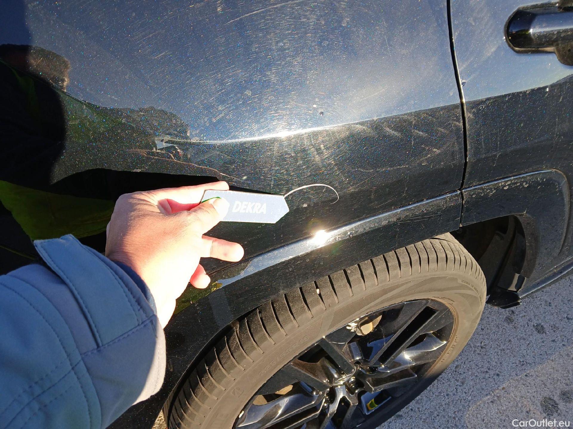  Toyota  RAV4 TOYOTA  / 2018 / 5P / todoterreno 2.5l 220H Black Edition(SP) #20