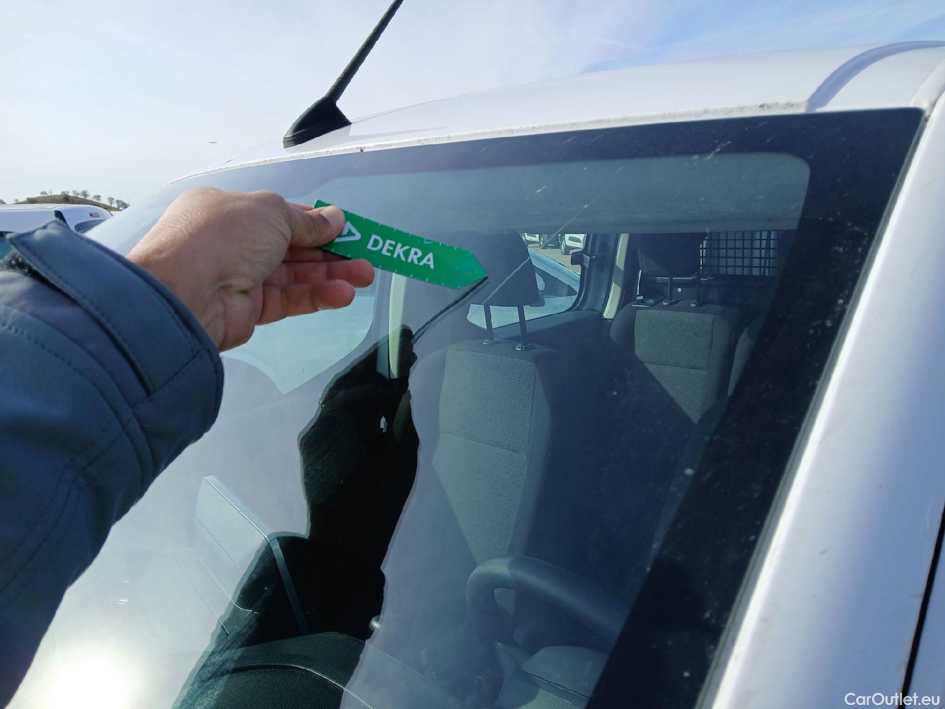  Citroen  Berlingo  Combi Live Pack Business M 1.5 BlueHDi 100CV MT6 E6d #40