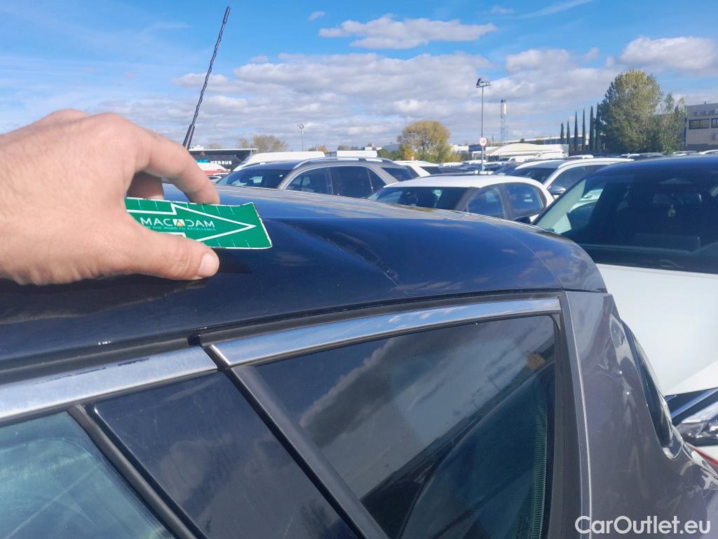  Renault  Scenic RENAULT Scénic / 2016 / 5P / monovolumen compacto Zen Energy dCi 96kW (130CV) #40