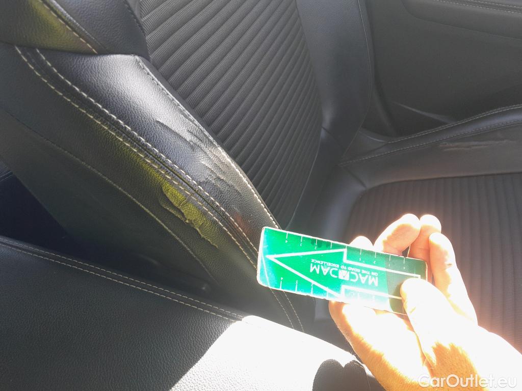  Renault  Scenic RENAULT Scénic / 2016 / 5P / monovolumen compacto Zen Energy dCi 96kW (130CV) #2