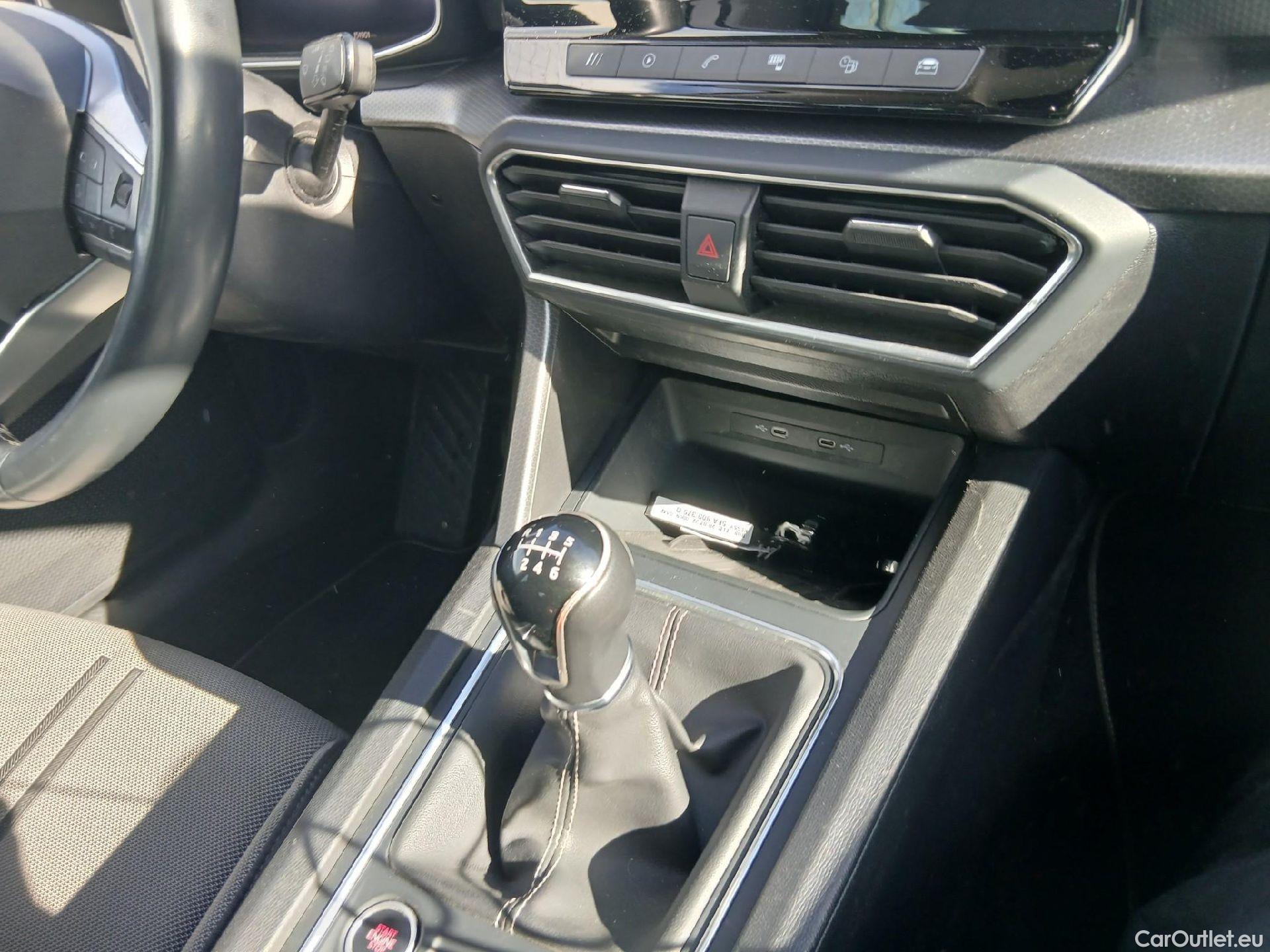  Land Rover  Discovery SEAT Nuevo León / 2020 / 5P / berlina con portón 2.0 TDI 85kW S&S Style Go(SP) #29