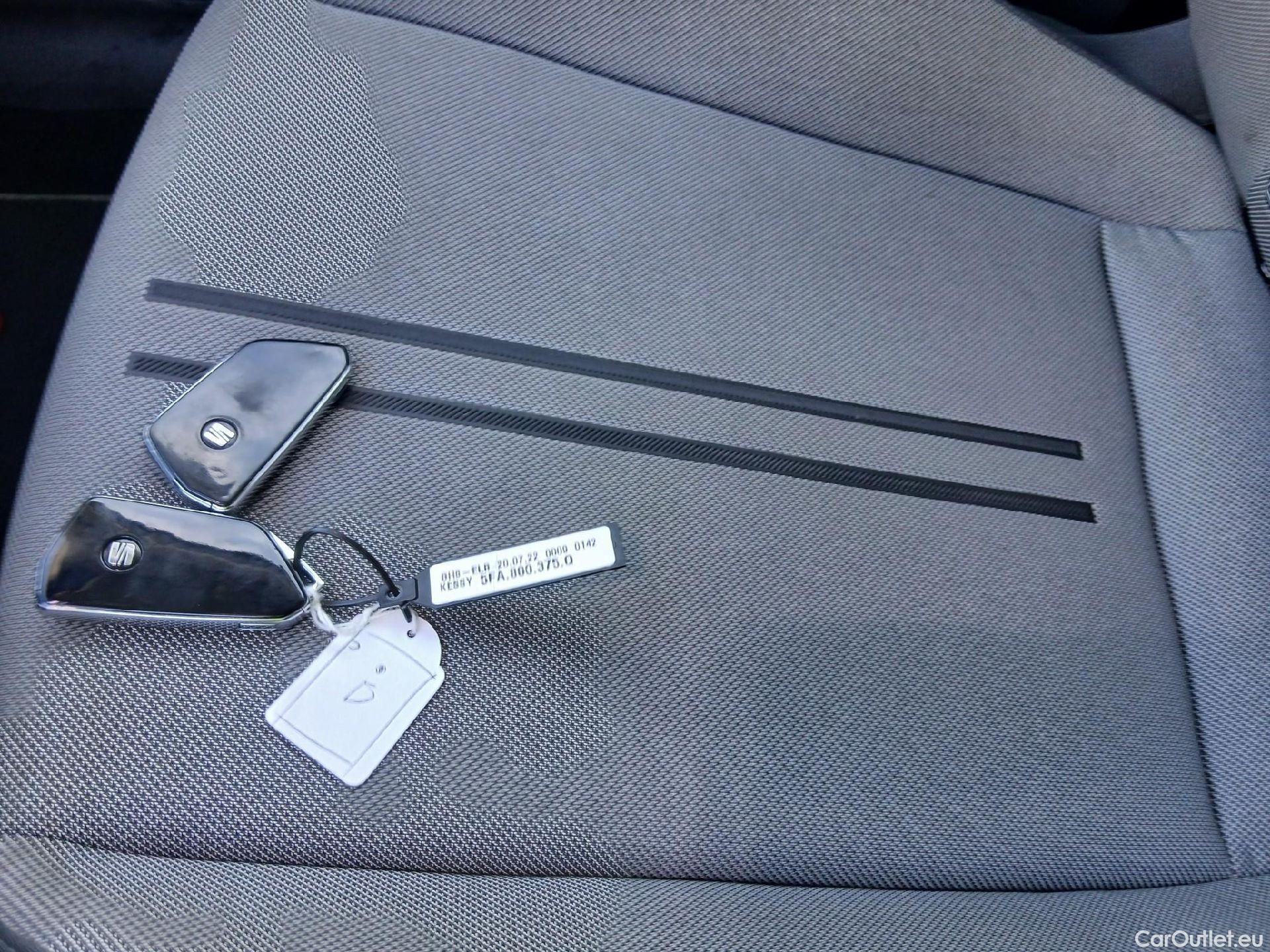  Land Rover  Discovery SEAT Nuevo León / 2020 / 5P / berlina con portón 2.0 TDI 85kW S&S Style Go(SP) #2