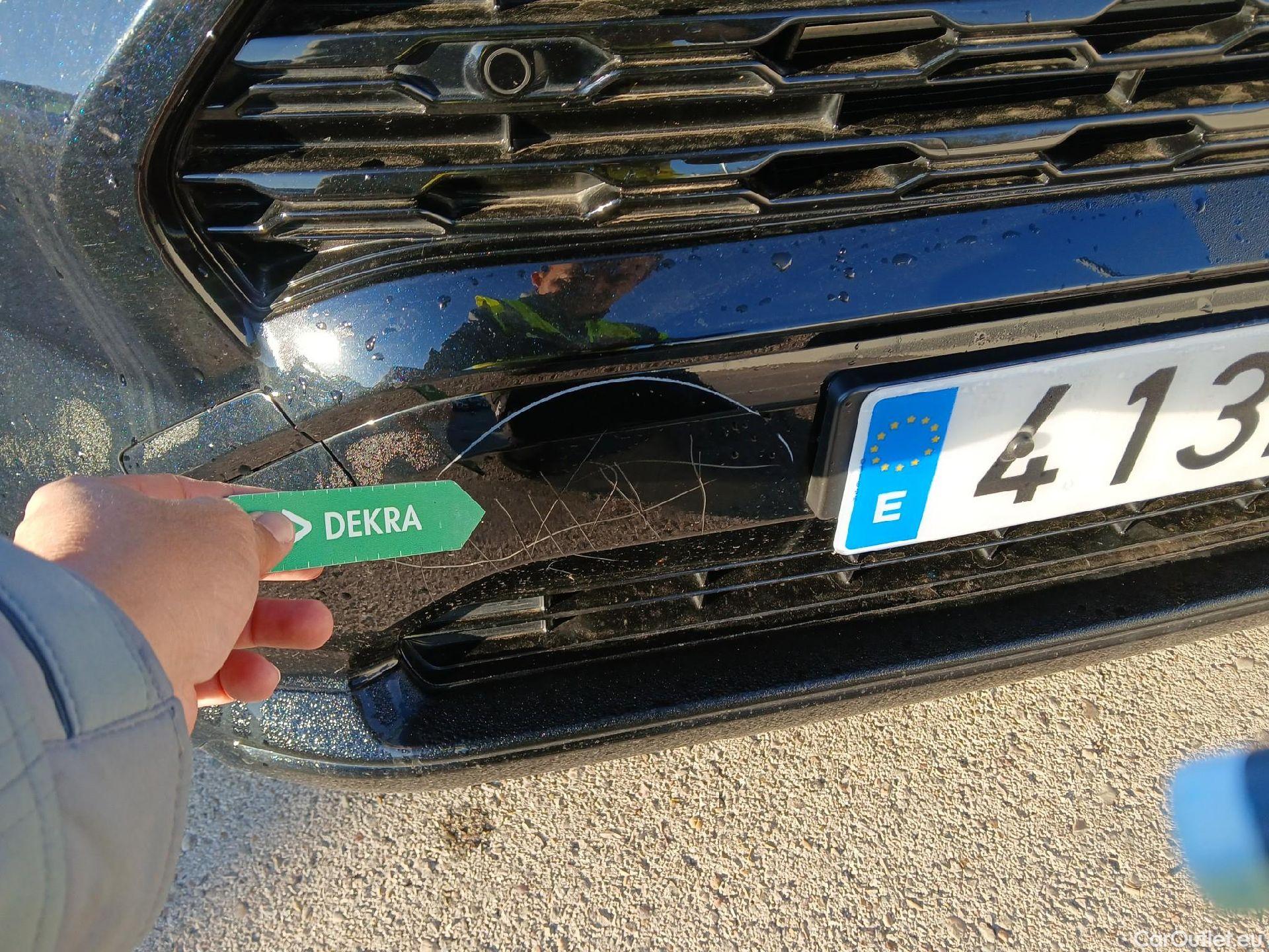  Toyota  RAV4 TOYOTA  / 2018 / 5P / todoterreno 2.5l 220H Black Edition(SP) #7