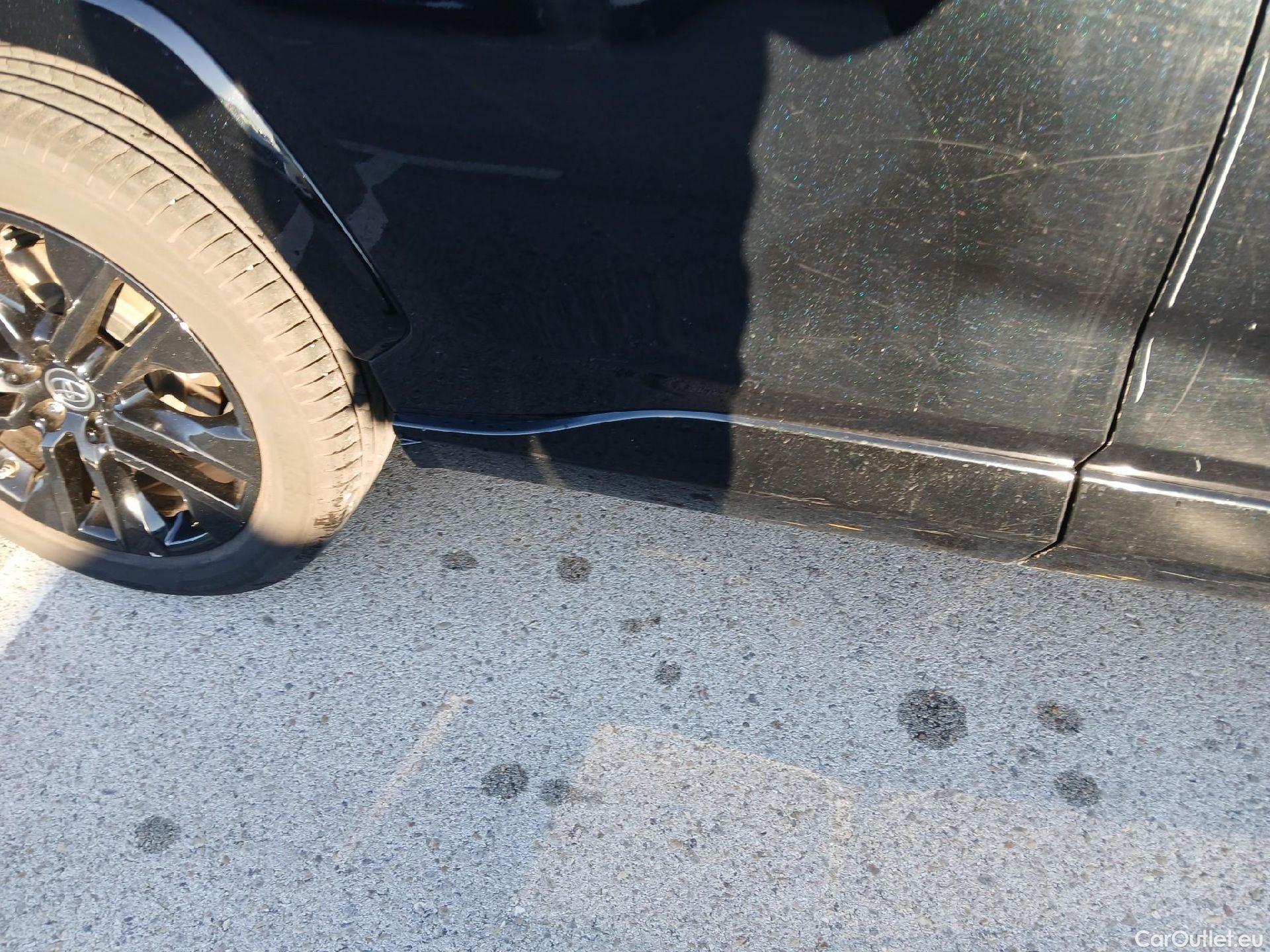  Toyota  RAV4 TOYOTA  / 2018 / 5P / todoterreno 2.5l 220H Black Edition(SP) #29