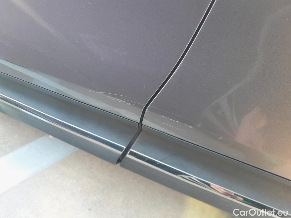  Renault  Scenic RENAULT Scénic / 2016 / 5P / monovolumen compacto Zen Energy dCi 96kW (130CV) #33