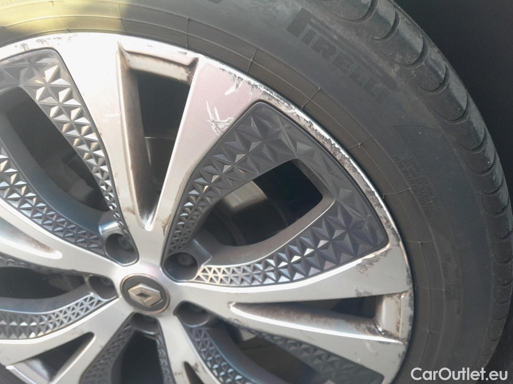  Renault  Scenic RENAULT Scénic / 2016 / 5P / monovolumen compacto Zen Energy dCi 96kW (130CV) #24