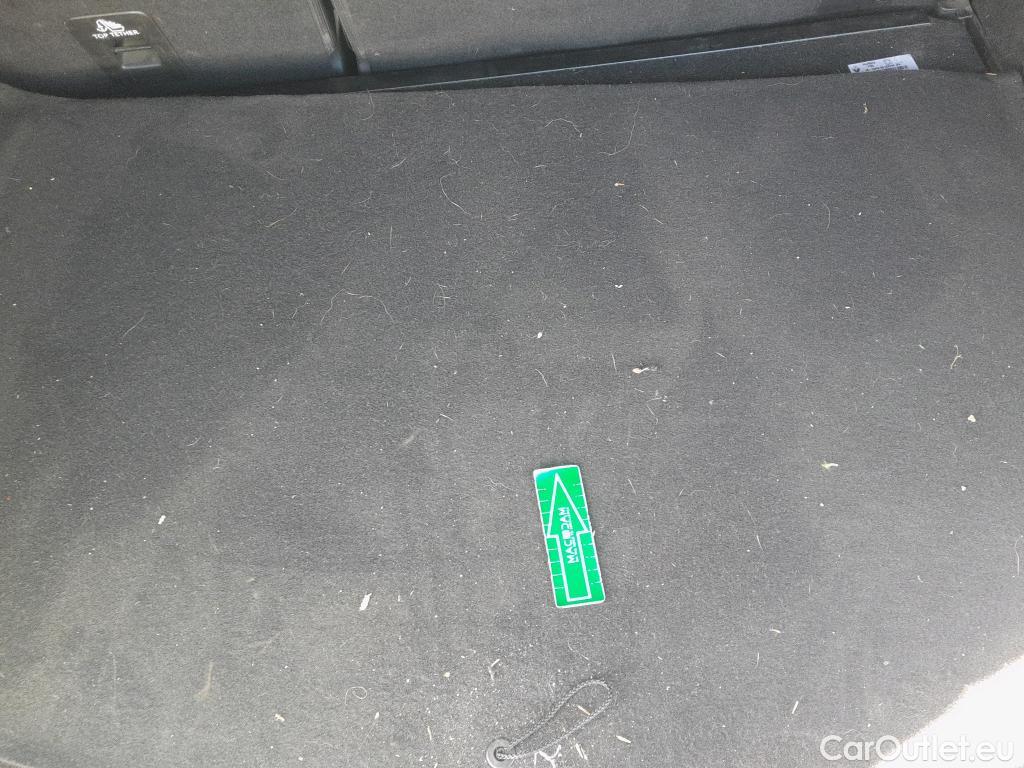  Renault  Scenic RENAULT Scénic / 2016 / 5P / monovolumen compacto Zen Energy dCi 96kW (130CV) #44