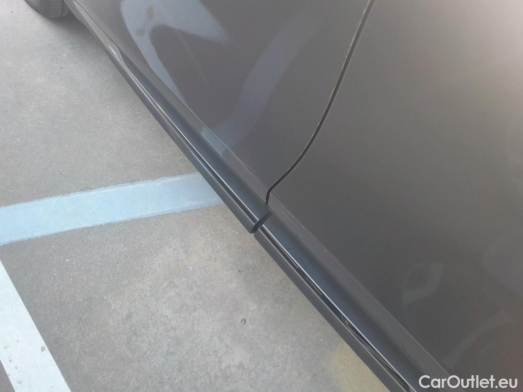  Renault  Scenic RENAULT Scénic / 2016 / 5P / monovolumen compacto Zen Energy dCi 96kW (130CV) #41