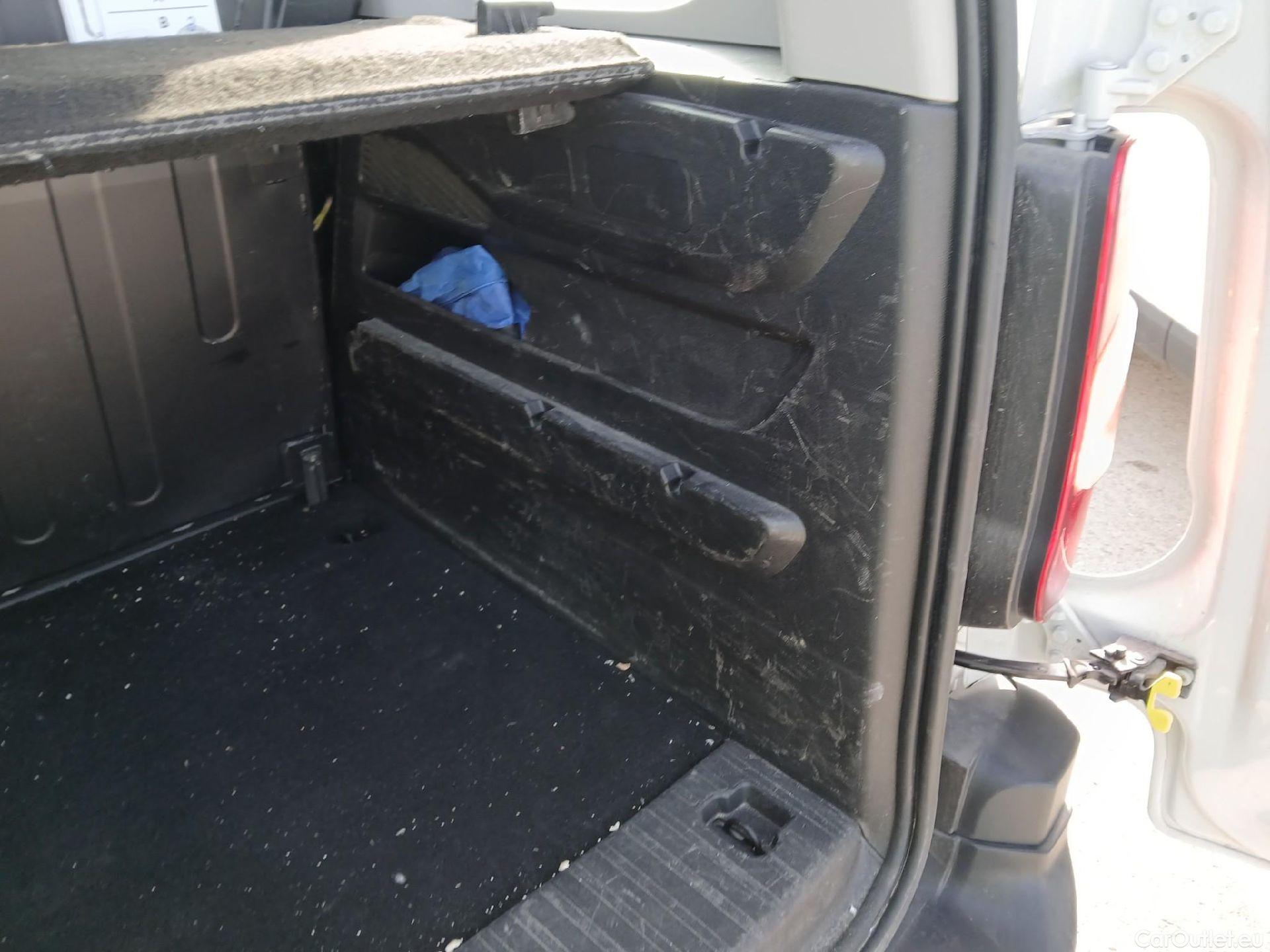  Citroen  Berlingo  Combi Live Pack Business M 1.5 BlueHDi 100CV MT6 E6d #24