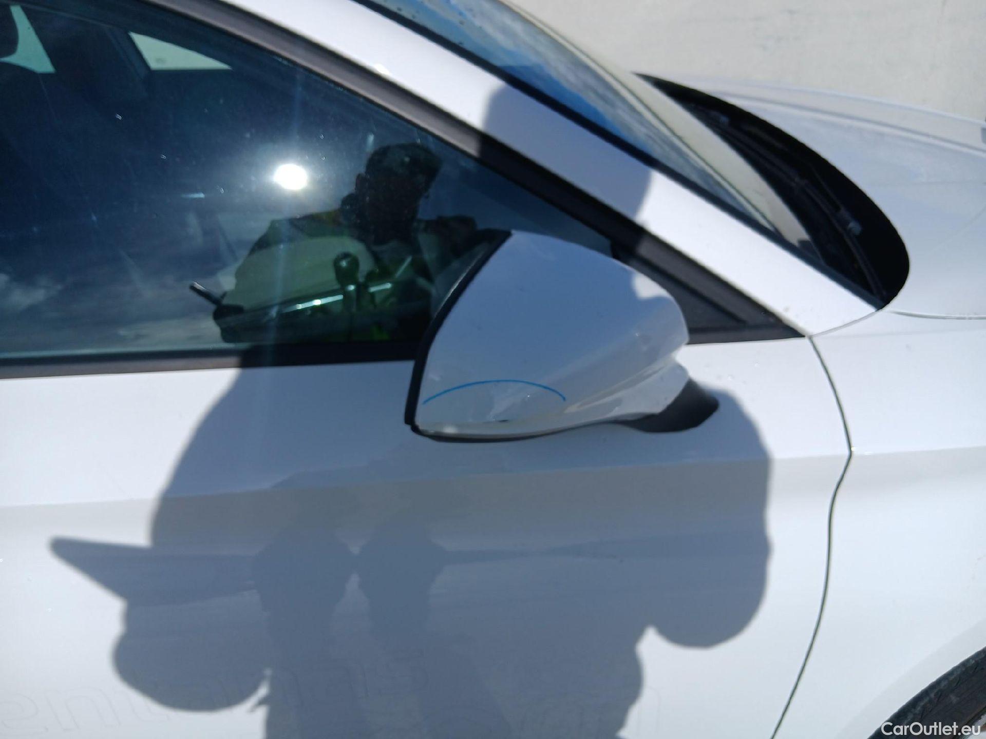  Land Rover  Discovery SEAT Nuevo León / 2020 / 5P / berlina con portón 2.0 TDI 85kW S&S Style Go(SP) #27