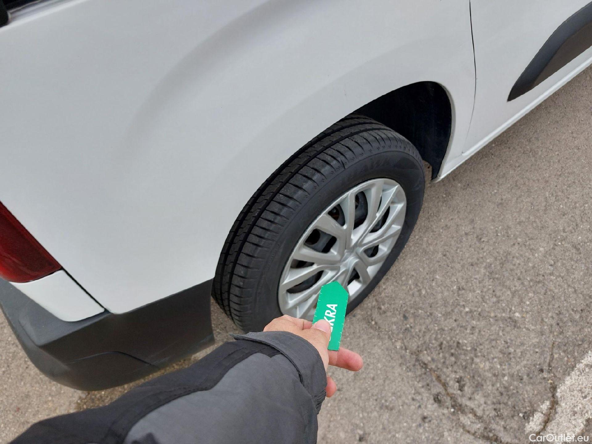  Citroen  Berlingo  Combi Live Pack M 1.5 BlueHDi 100CV MT6 E6d #25