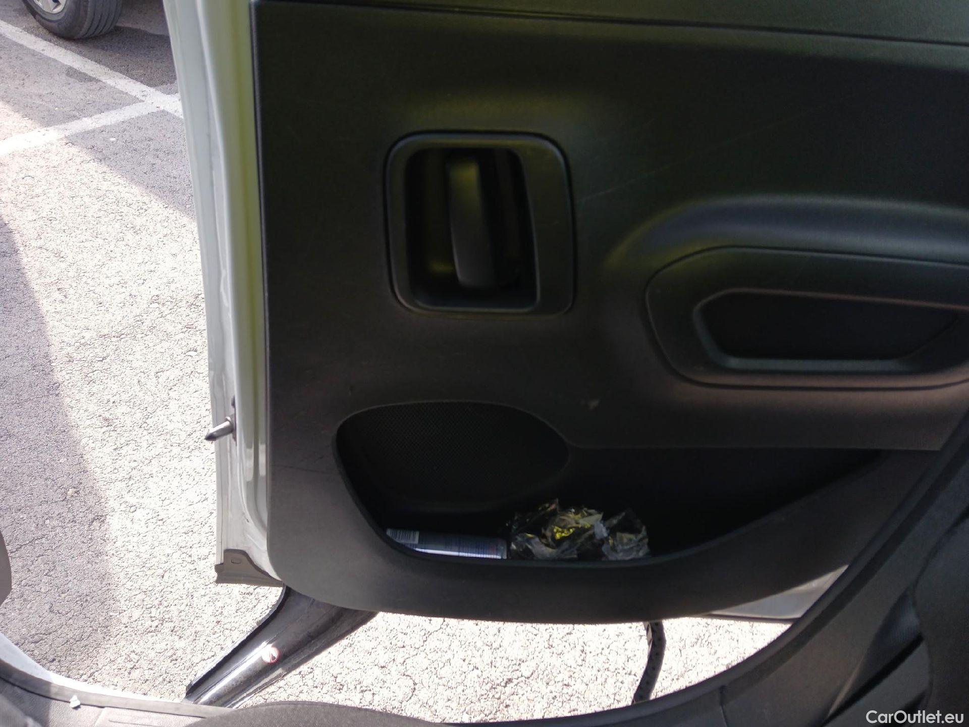  Citroen  Berlingo  Combi Live Pack Business M 1.5 BlueHDi 100CV MT6 E6d #13