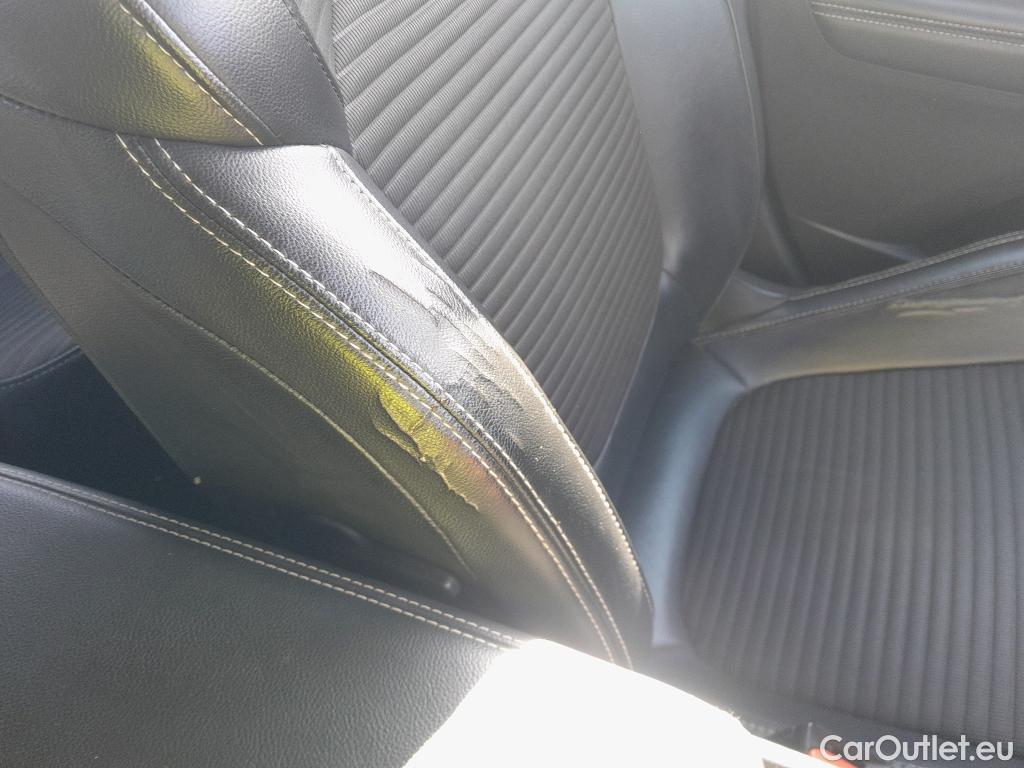  Renault  Scenic RENAULT Scénic / 2016 / 5P / monovolumen compacto Zen Energy dCi 96kW (130CV) #1