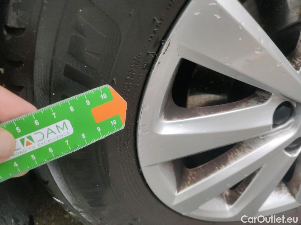  Seat  Ibiza SEAT  / 2017 / 5P / berlina con portón 1.0 TSI 81kW (110CV) Style Plus(SP) #7