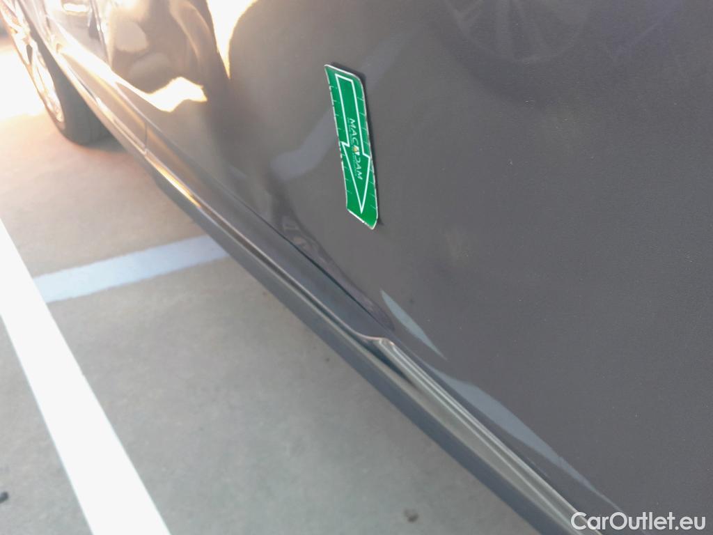  Renault  Scenic RENAULT Scénic / 2016 / 5P / monovolumen compacto Zen Energy dCi 96kW (130CV) #20