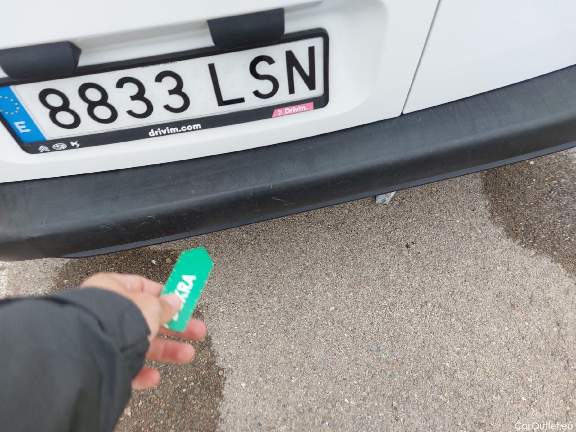  Citroen  Berlingo  Combi Live Pack M 1.5 BlueHDi 100CV MT6 E6d #20