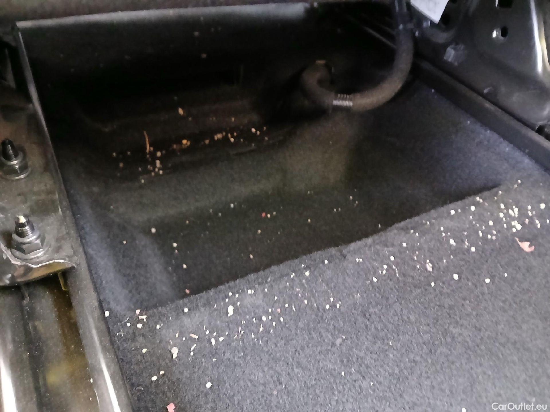  Citroen  Berlingo  Combi Live Pack Business M 1.5 BlueHDi 100CV MT6 E6d #33