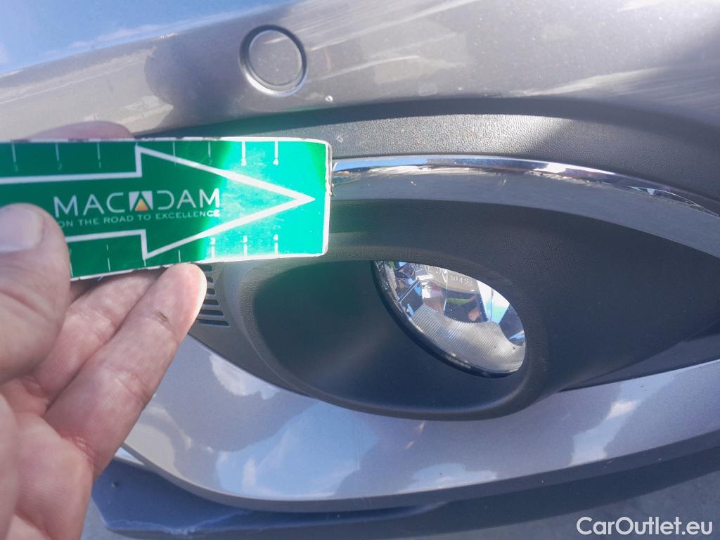  Renault  Scenic RENAULT Scénic / 2016 / 5P / monovolumen compacto Zen Energy dCi 96kW (130CV) #18