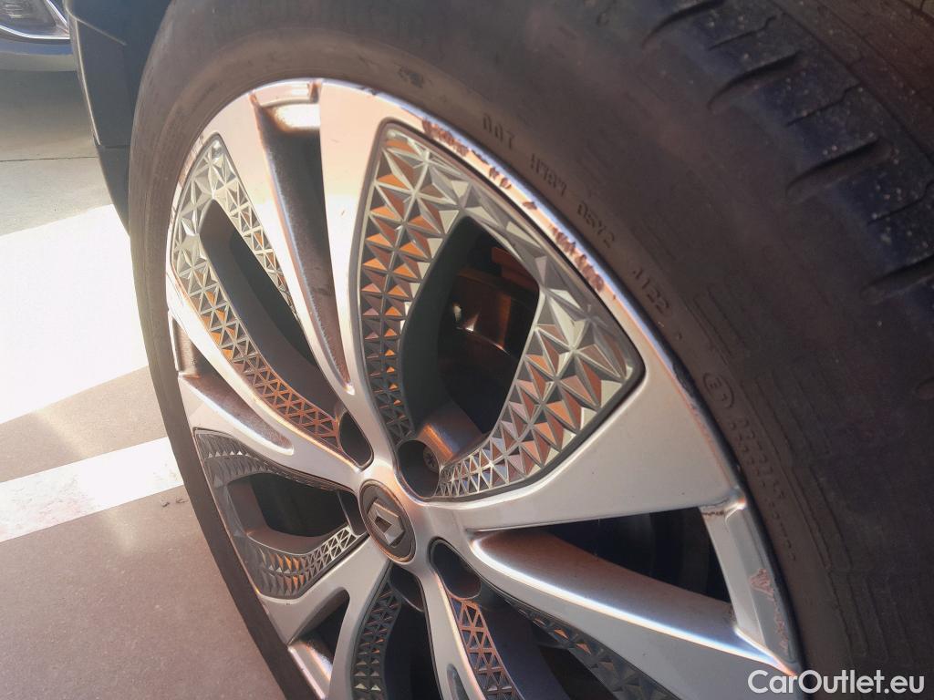  Renault  Scenic RENAULT Scénic / 2016 / 5P / monovolumen compacto Zen Energy dCi 96kW (130CV) #25