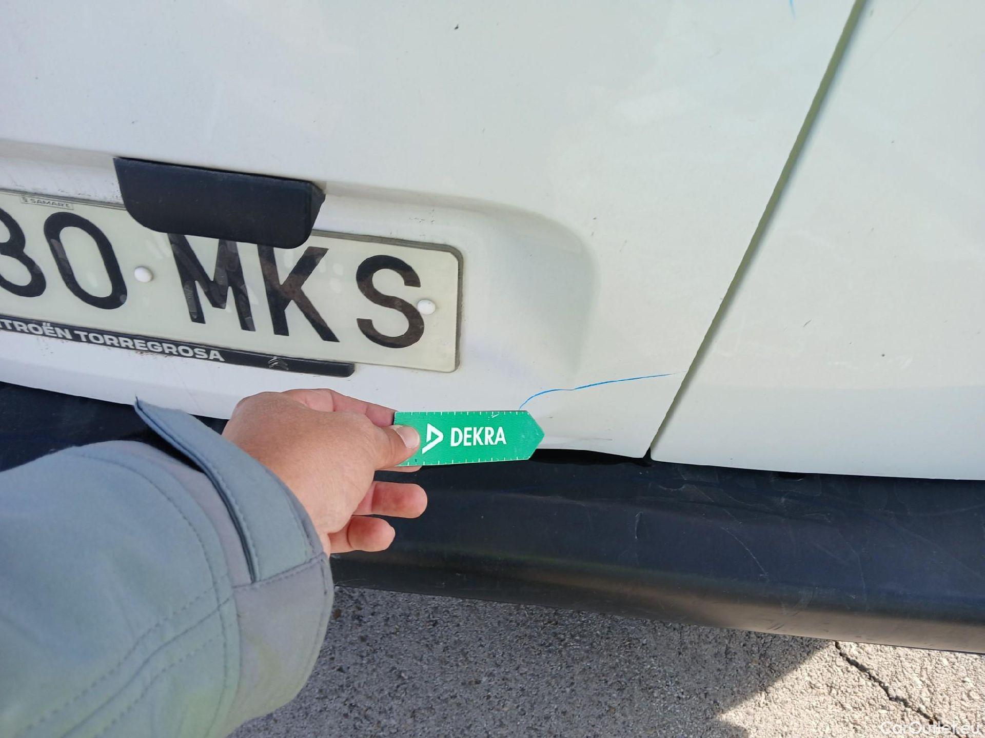  Citroen  Berlingo  Combi Live Pack Business M 1.5 BlueHDi 100CV MT6 E6d #52