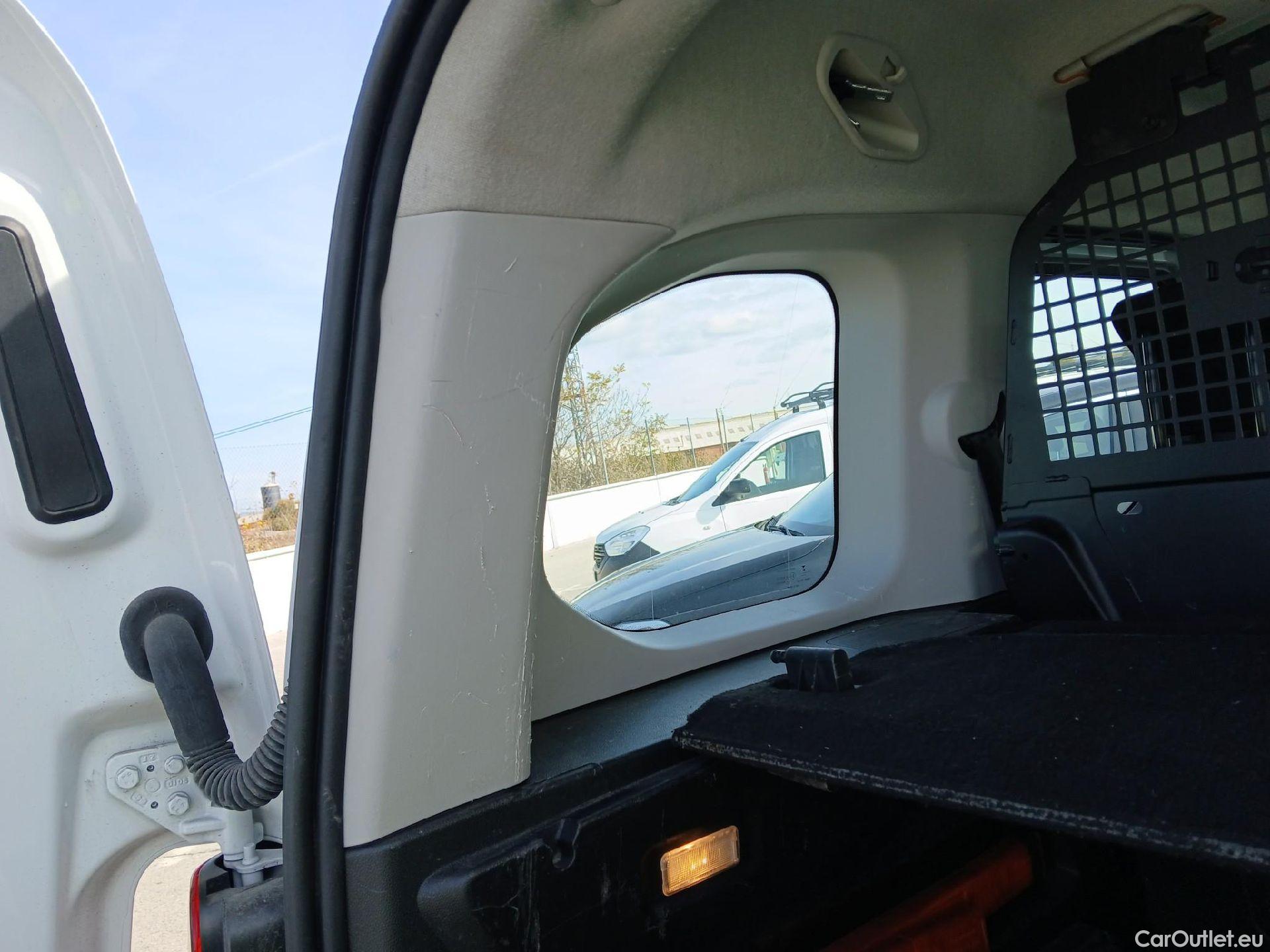  Citroen  Berlingo  Combi Live Pack Business M 1.5 BlueHDi 100CV MT6 E6d #22